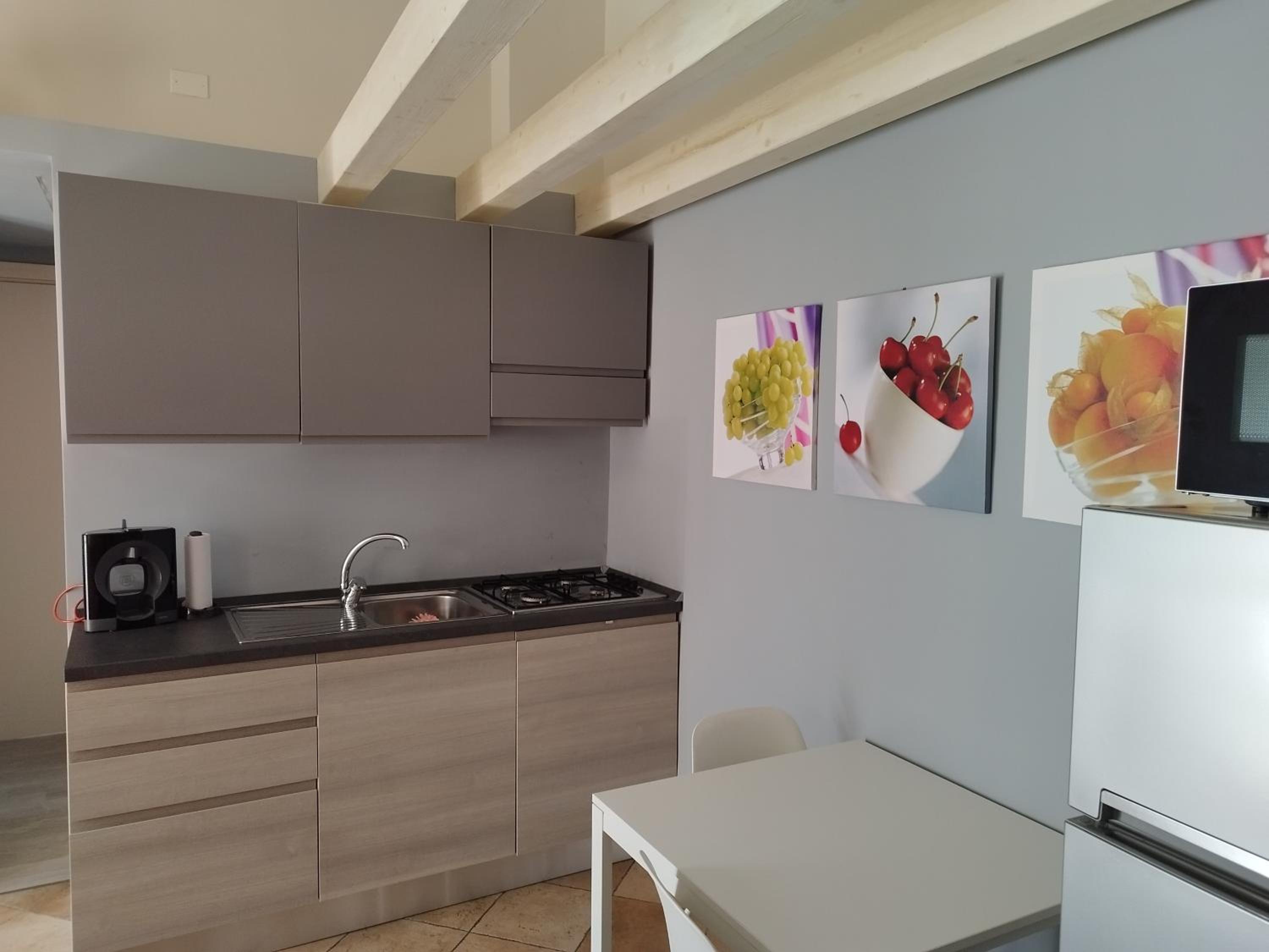 Studio Apartment - Photo 11