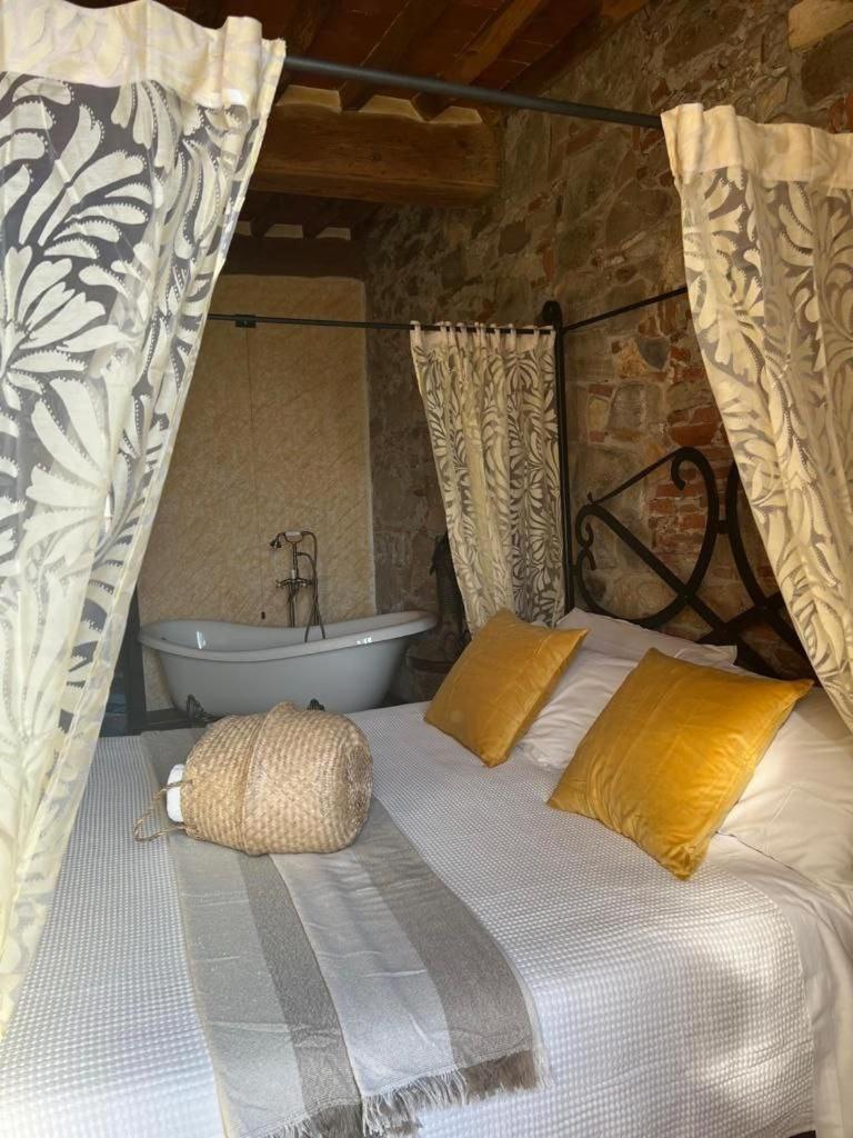 Suite - Photo 5