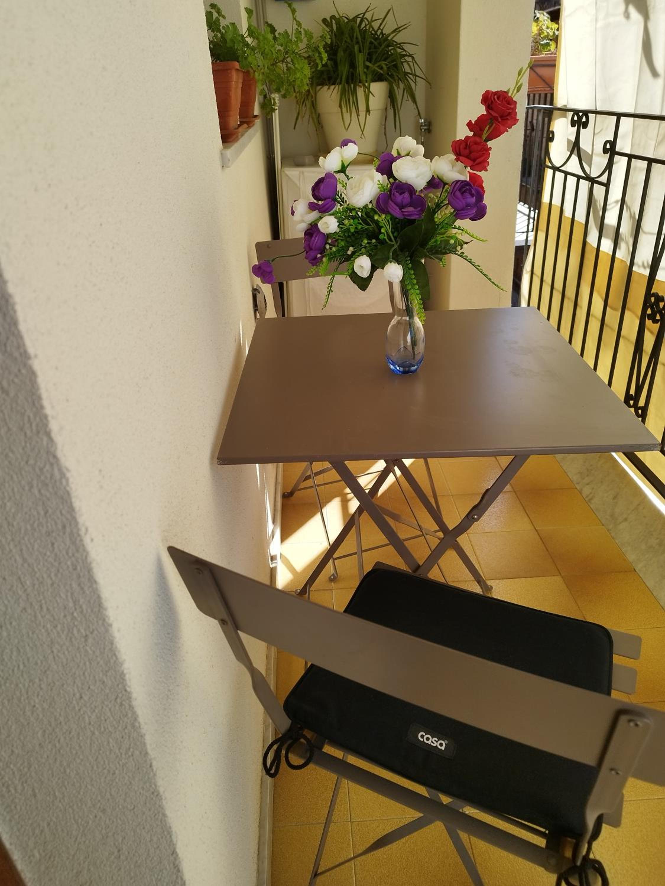 Studio Apartment - Photo 13