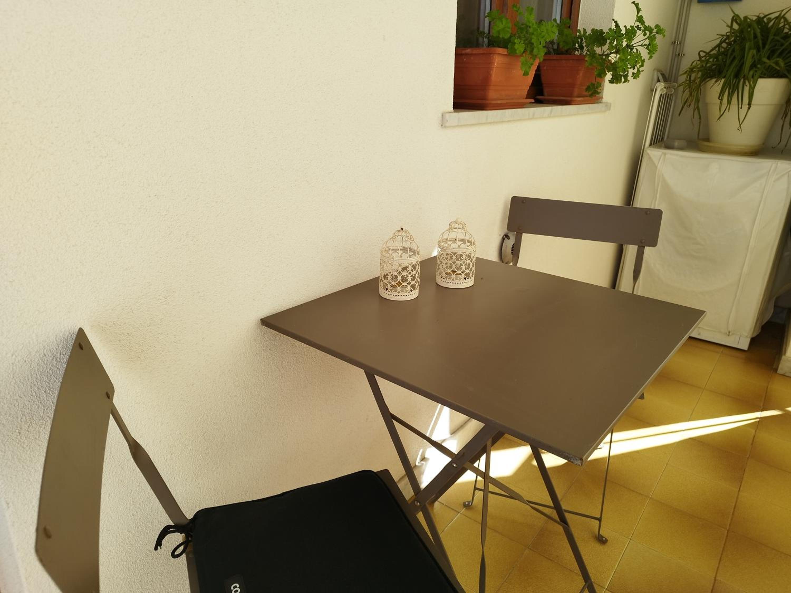Studio Apartment - Photo 14