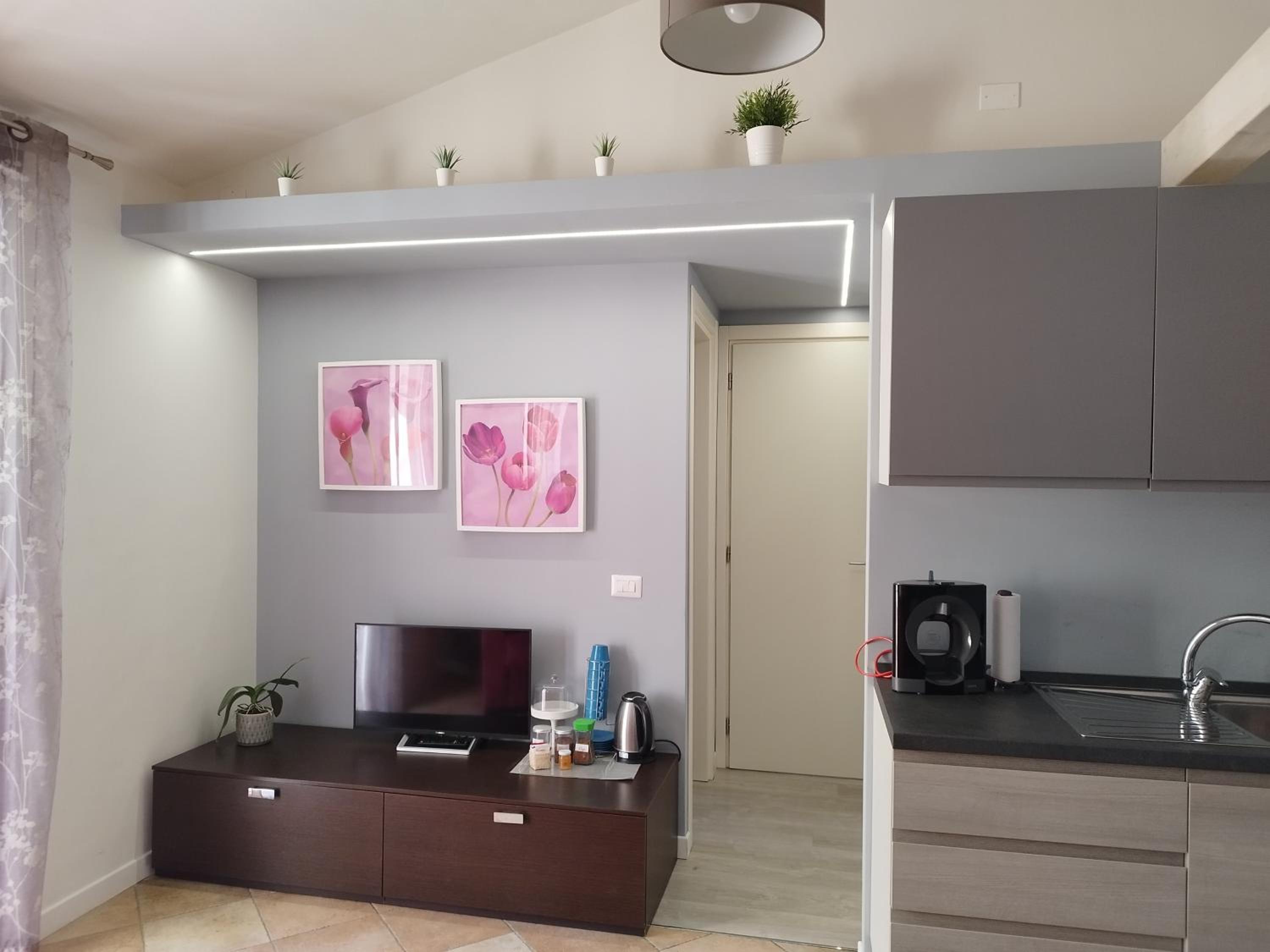 Studio Apartment - Photo 16