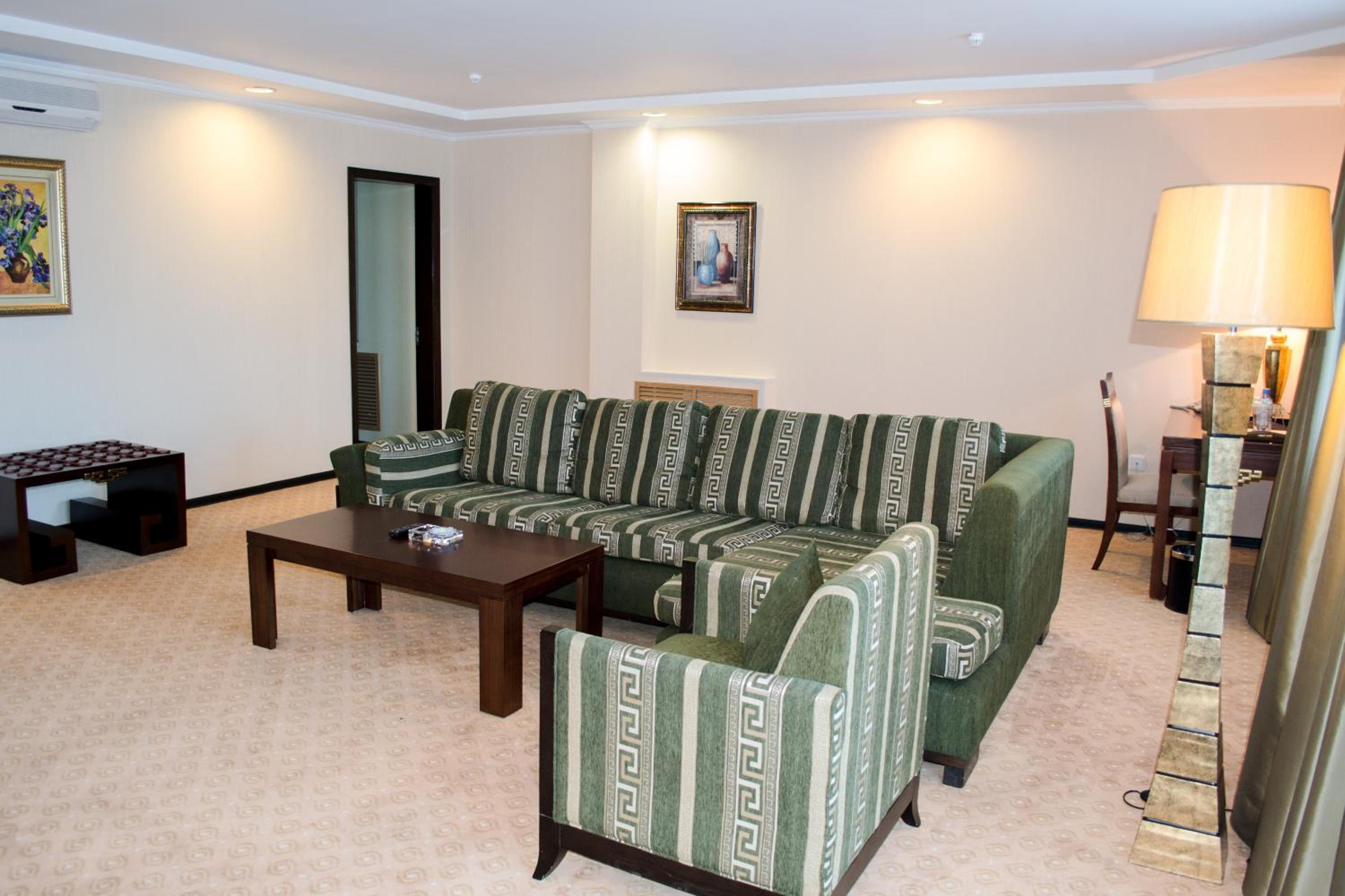 Deluxe King Room