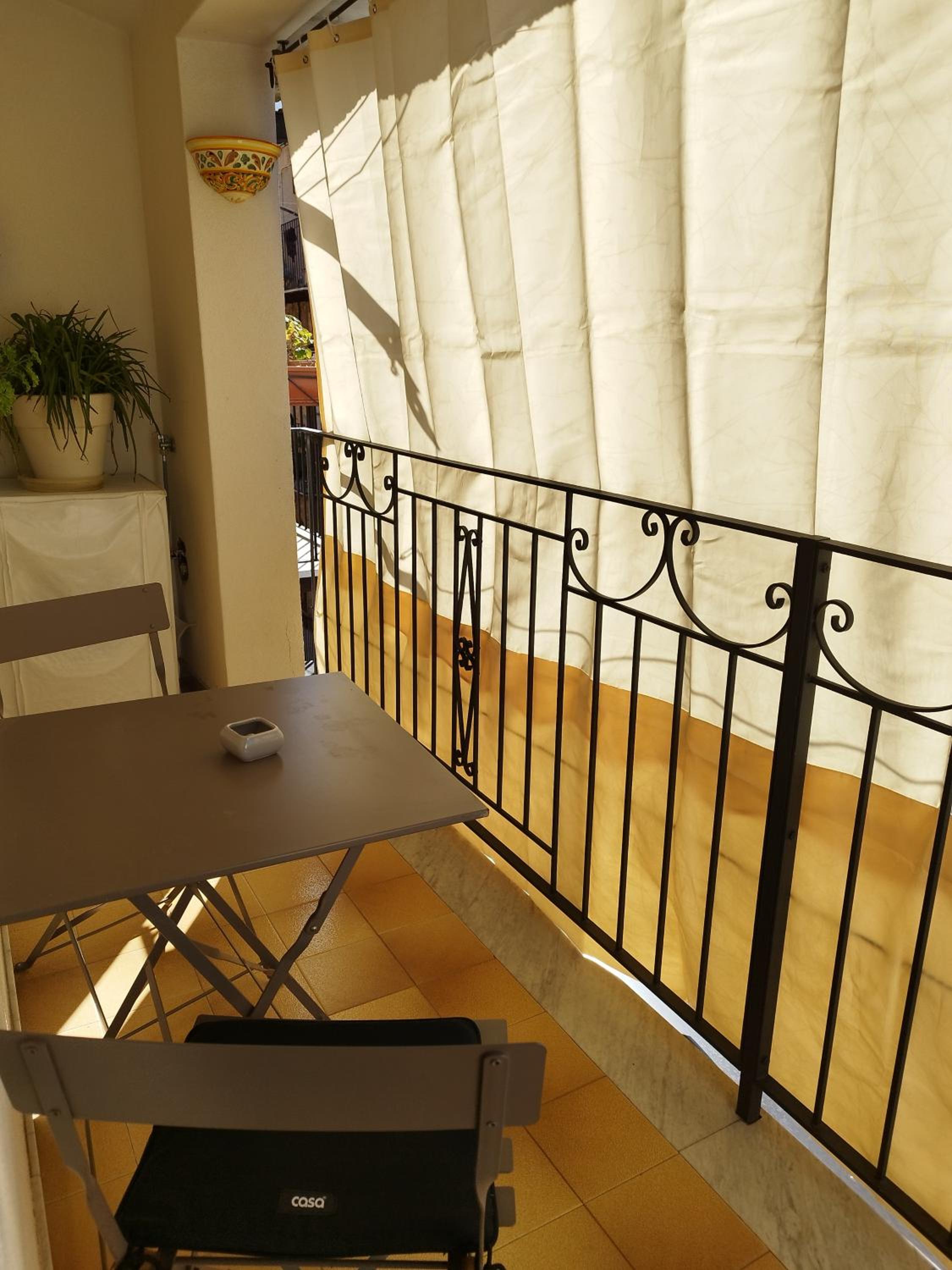 Studio Apartment - Photo 19