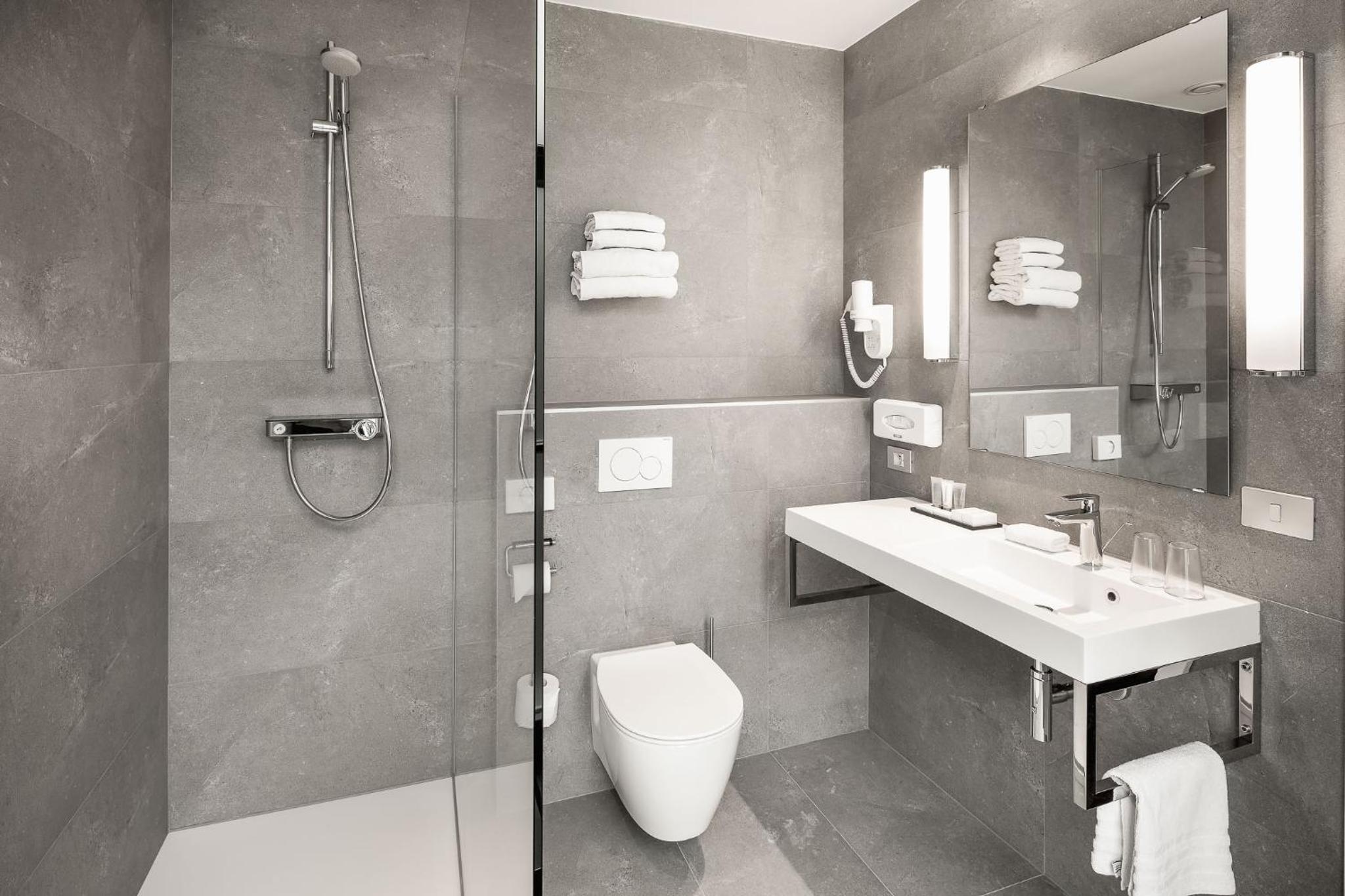 Double or Twin Room - Photo 3