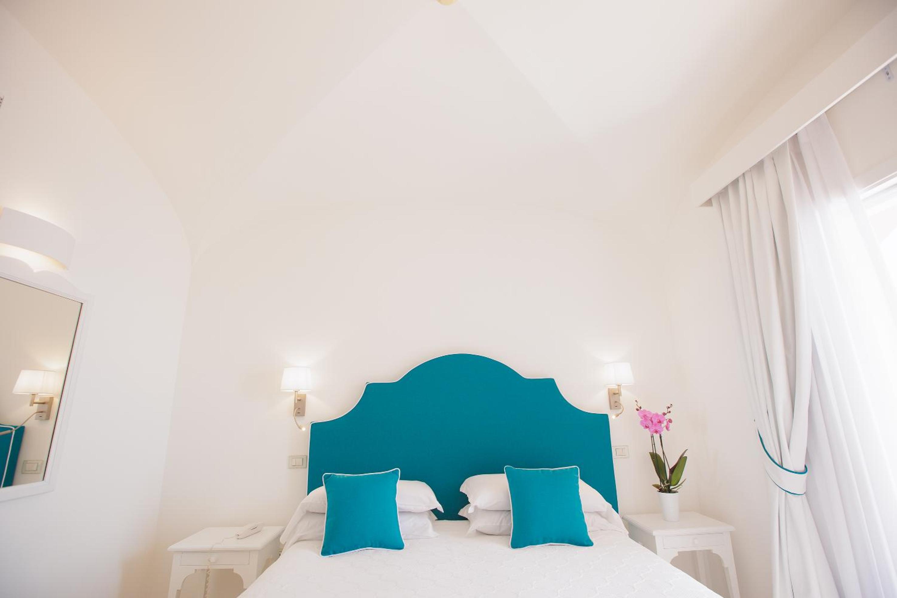 Queen Room with Outdoor Spa Bath and Large Terrace Sea View - Photo 16
