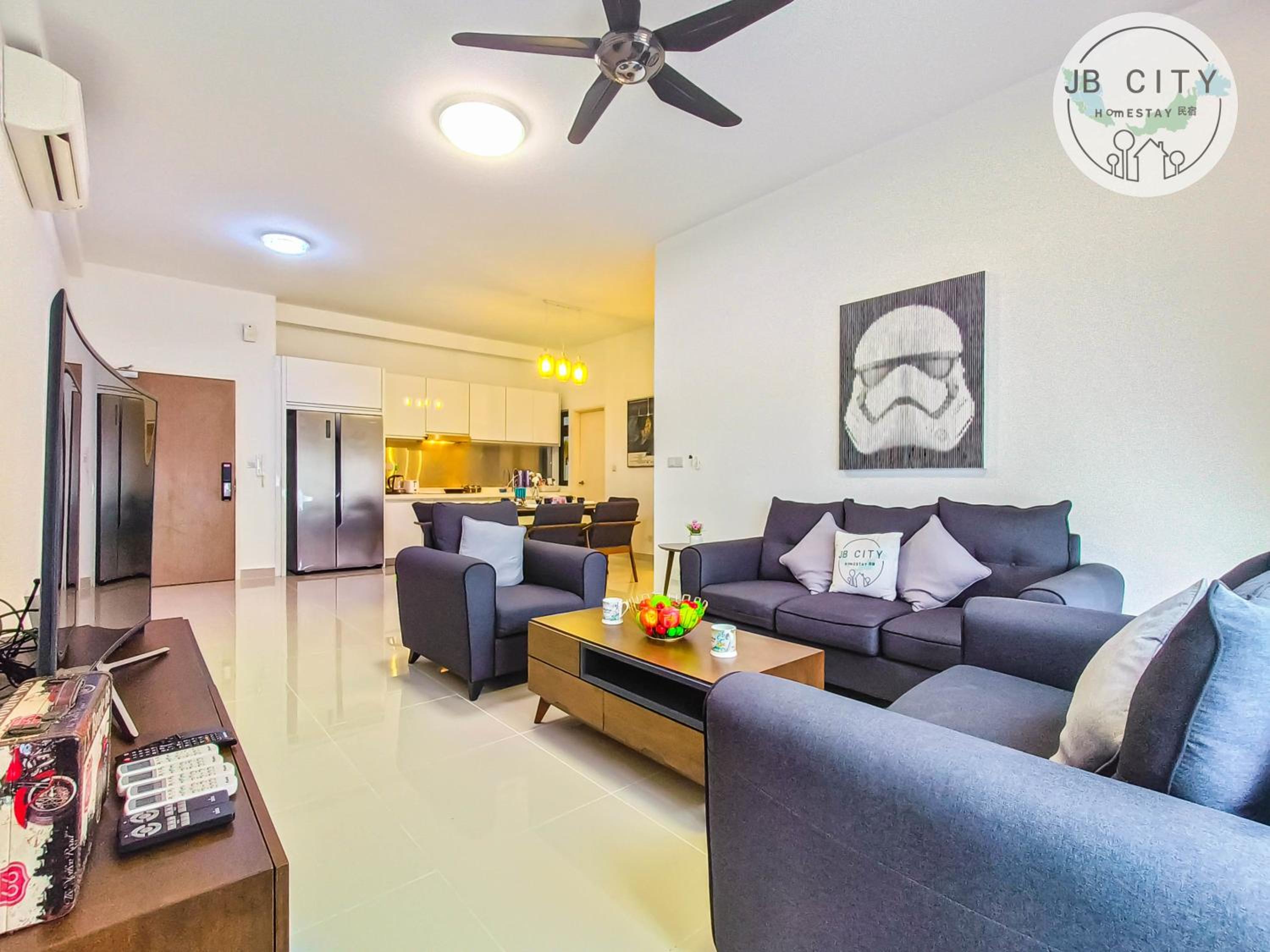 Apartment with Mountain View - Photo 11
