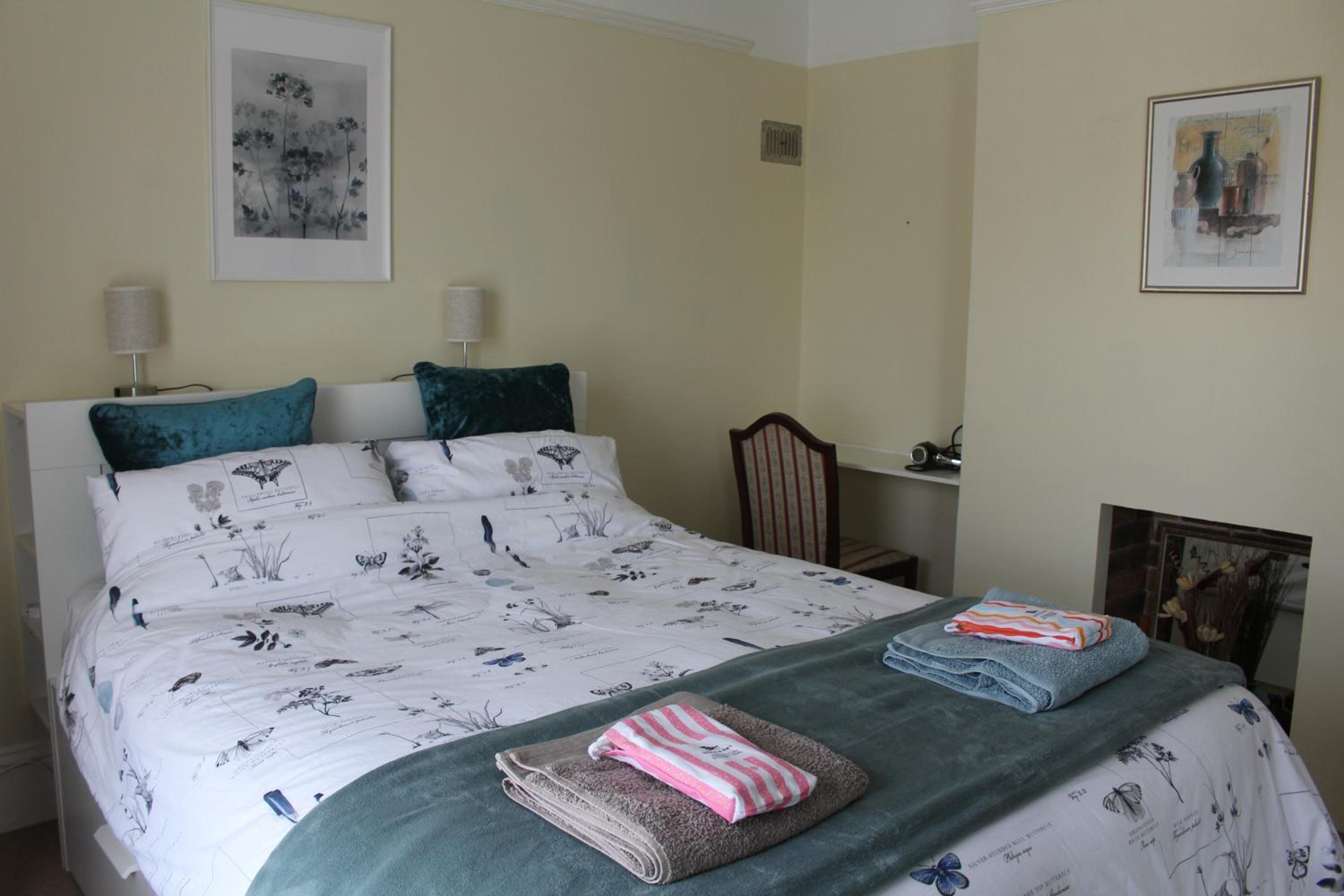 Four-Bedroom House photo 1