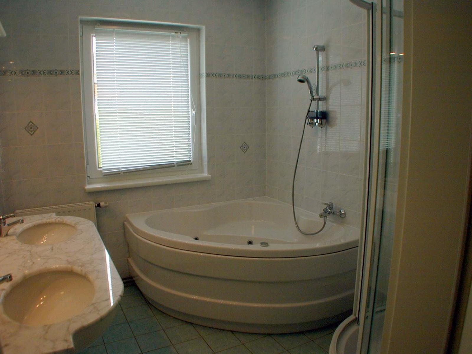 Apartment with Terrace photo 2