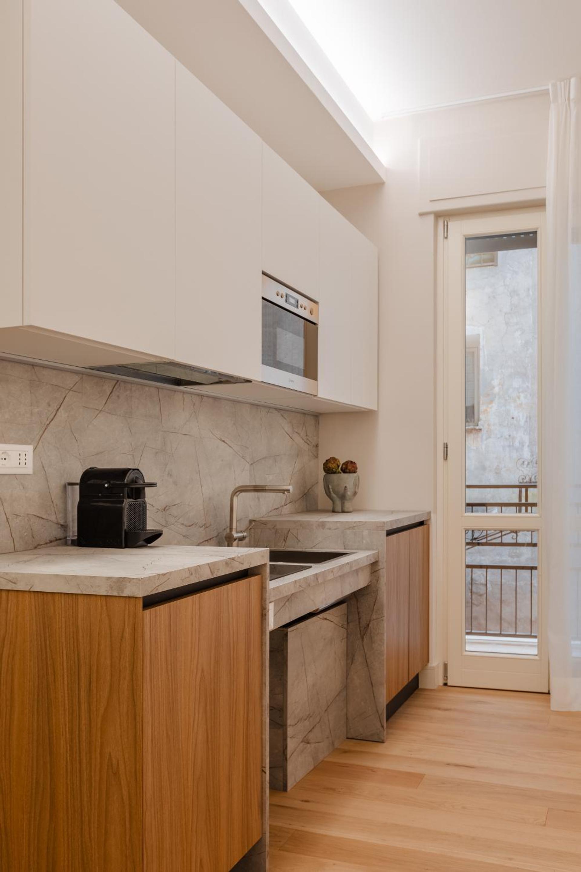Superior One-Bedroom Apartment photo 3