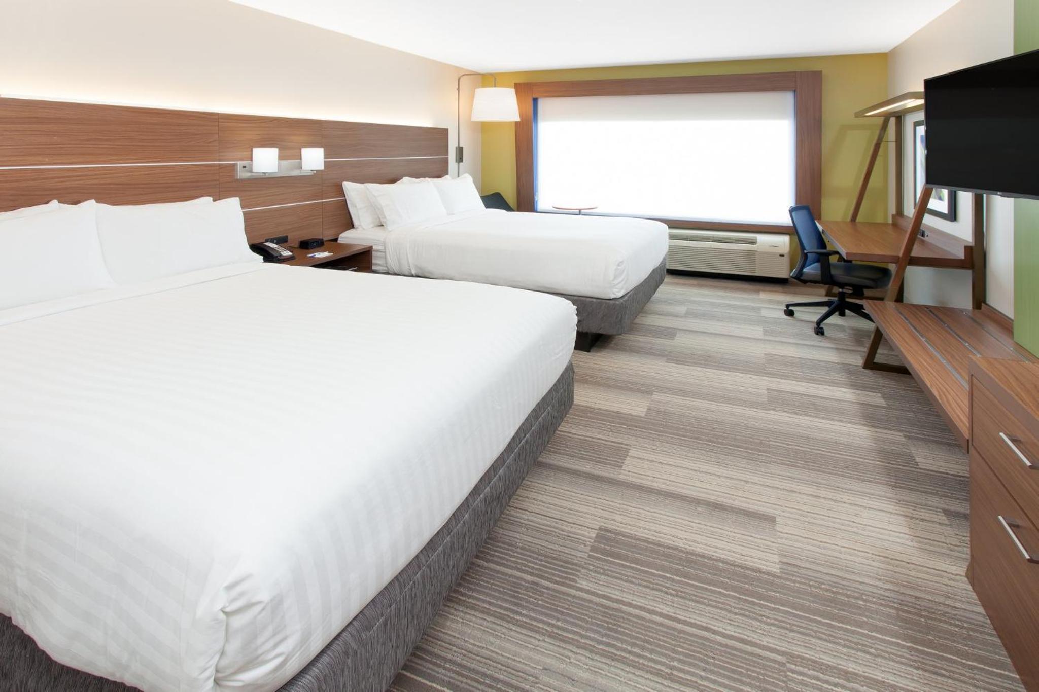 Queen Suite with Two Queen Beds and Sofa Bed - Communications Accessible