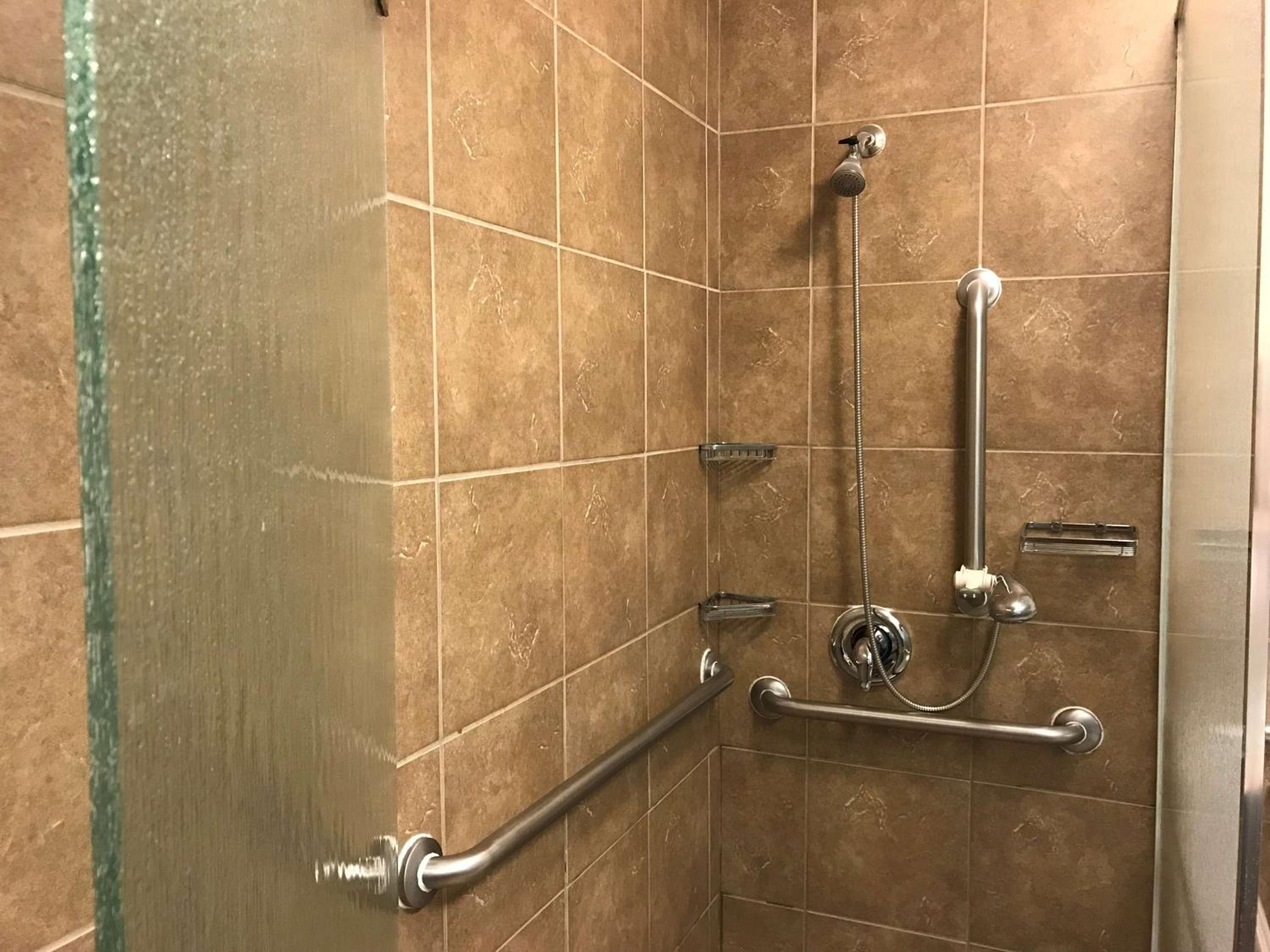 King Room with Roll-In Shower - Disability Access photo 2