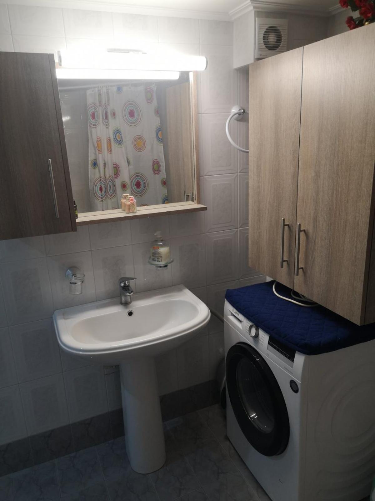 Two-Bedroom Apartment - Photo 7