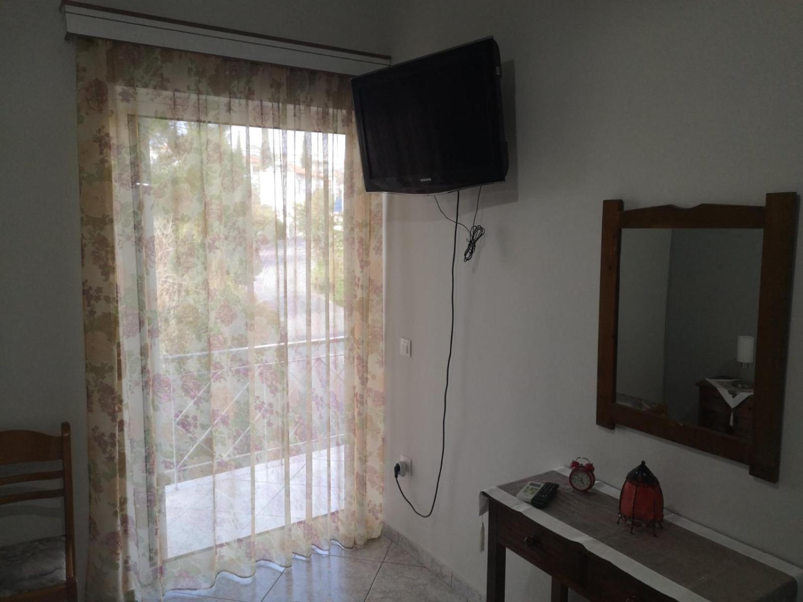 Two-Bedroom Apartment - Photo 16