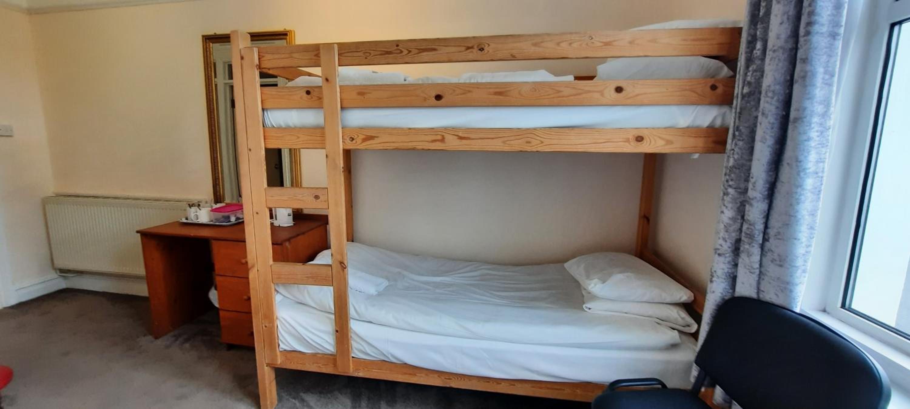 Quadruple Room photo 2