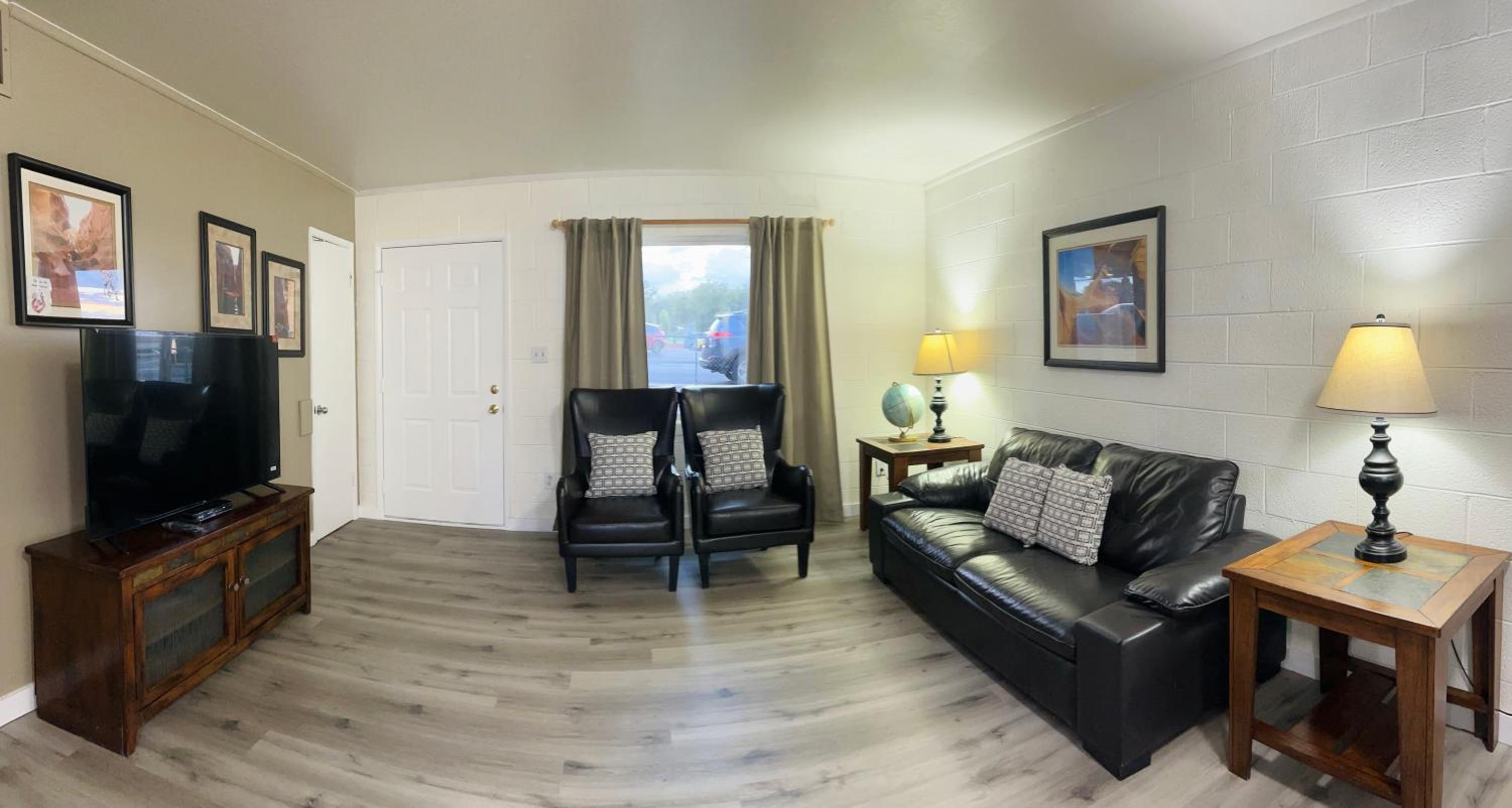 Two-Bedroom Apartment - Photo 23