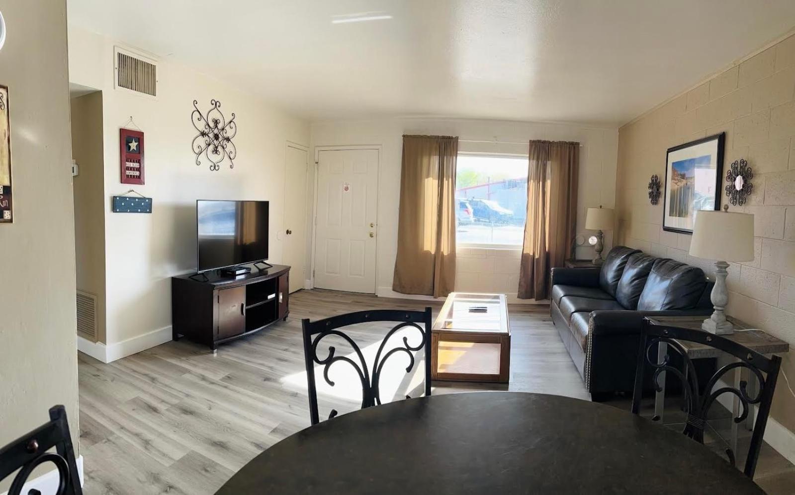 Two-Bedroom Apartment - Photo 14