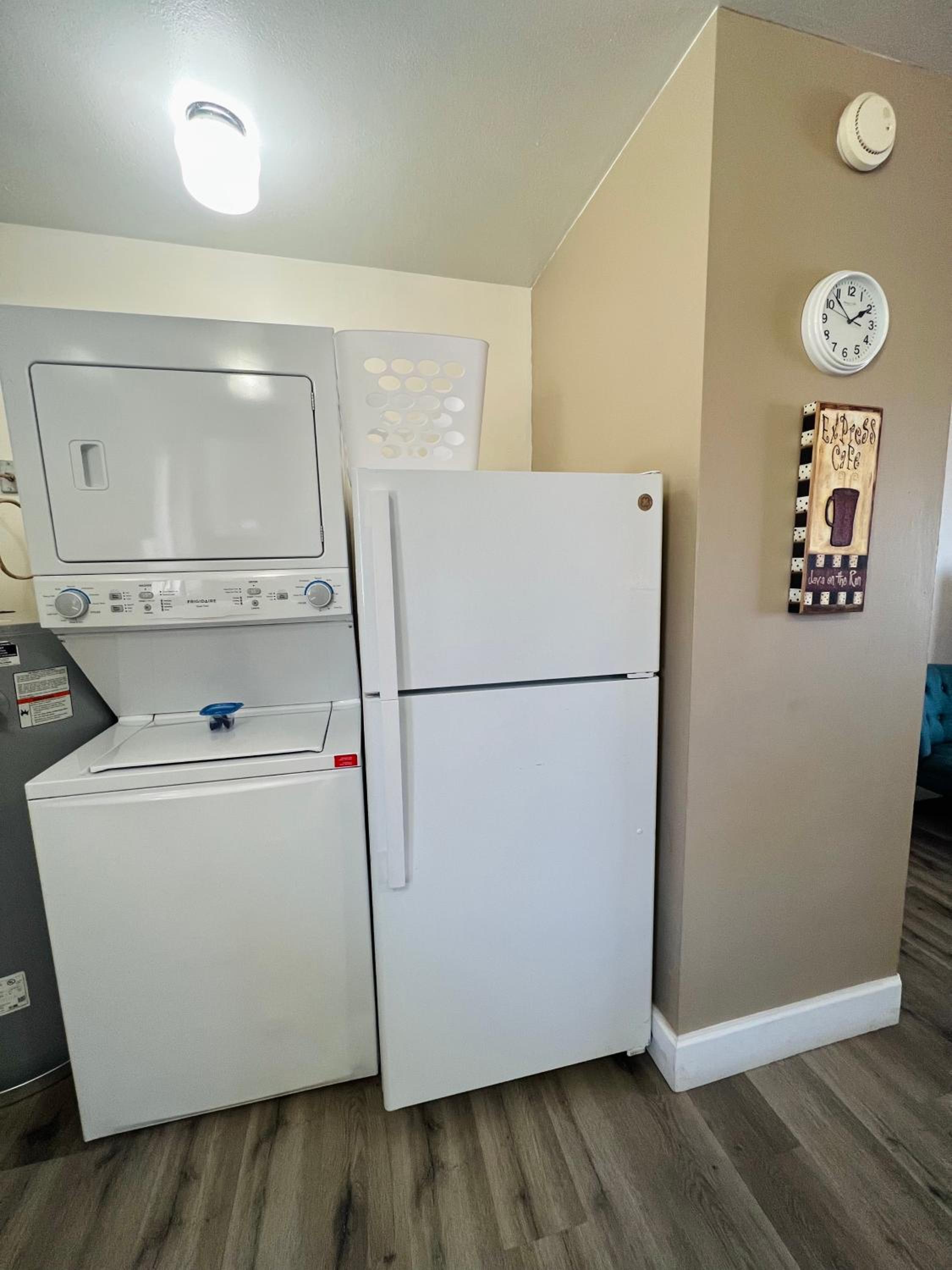 Two-Bedroom Apartment - Photo 20