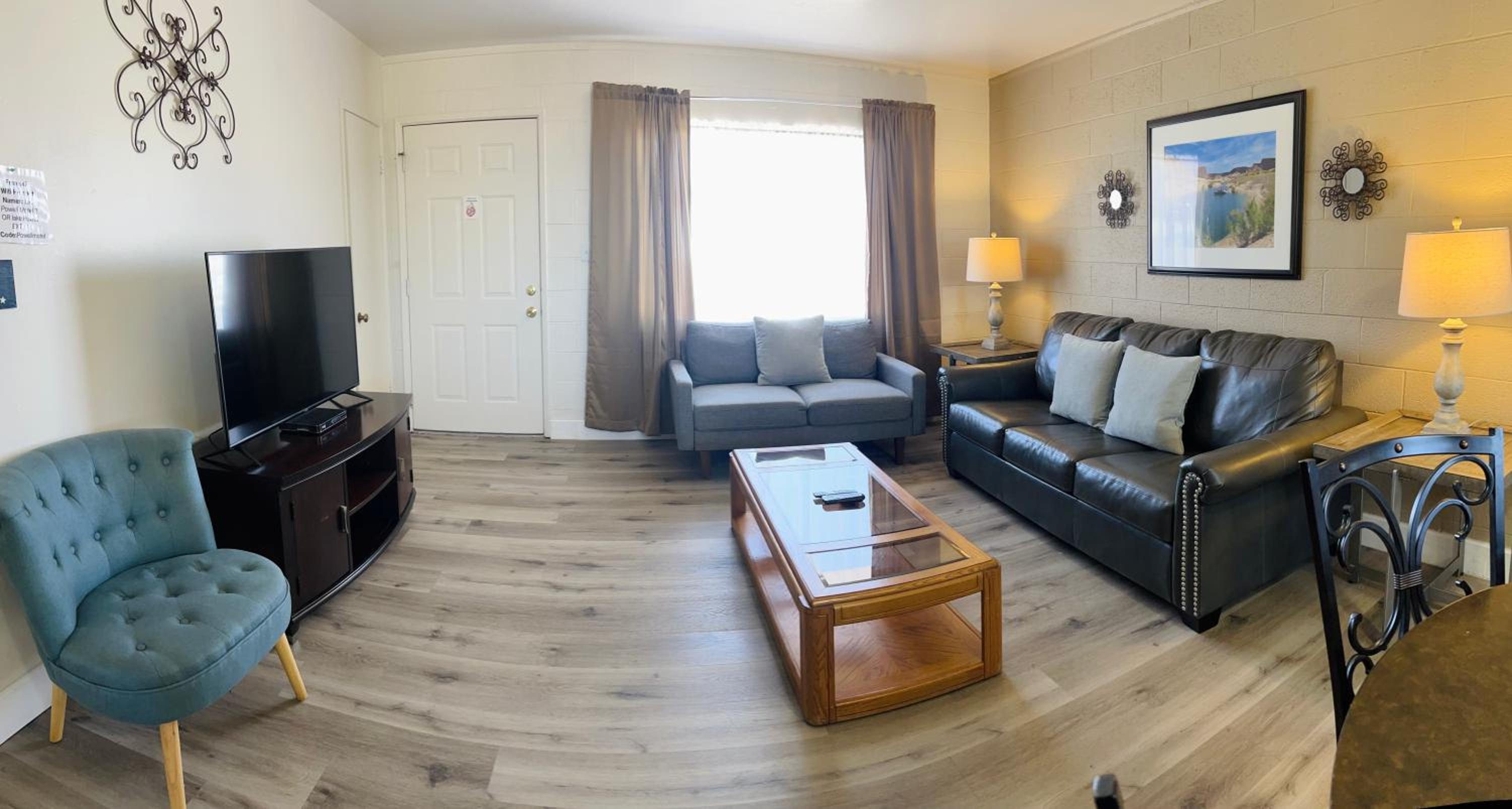 Two-Bedroom Apartment - Photo 17