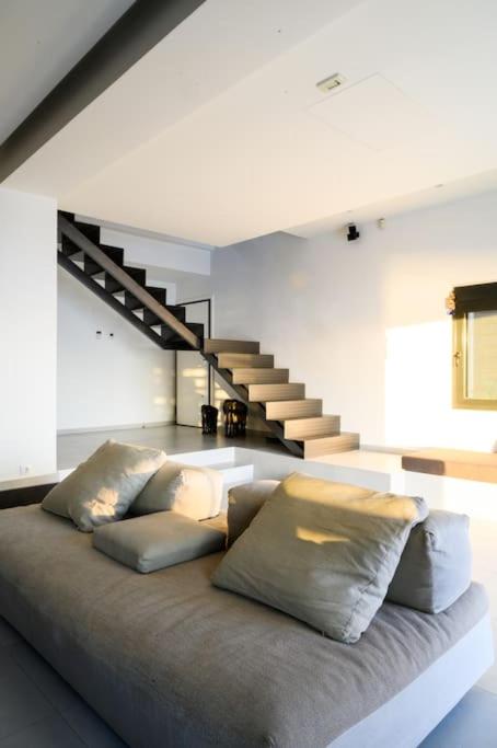 Three-Bedroom Villa photo 1