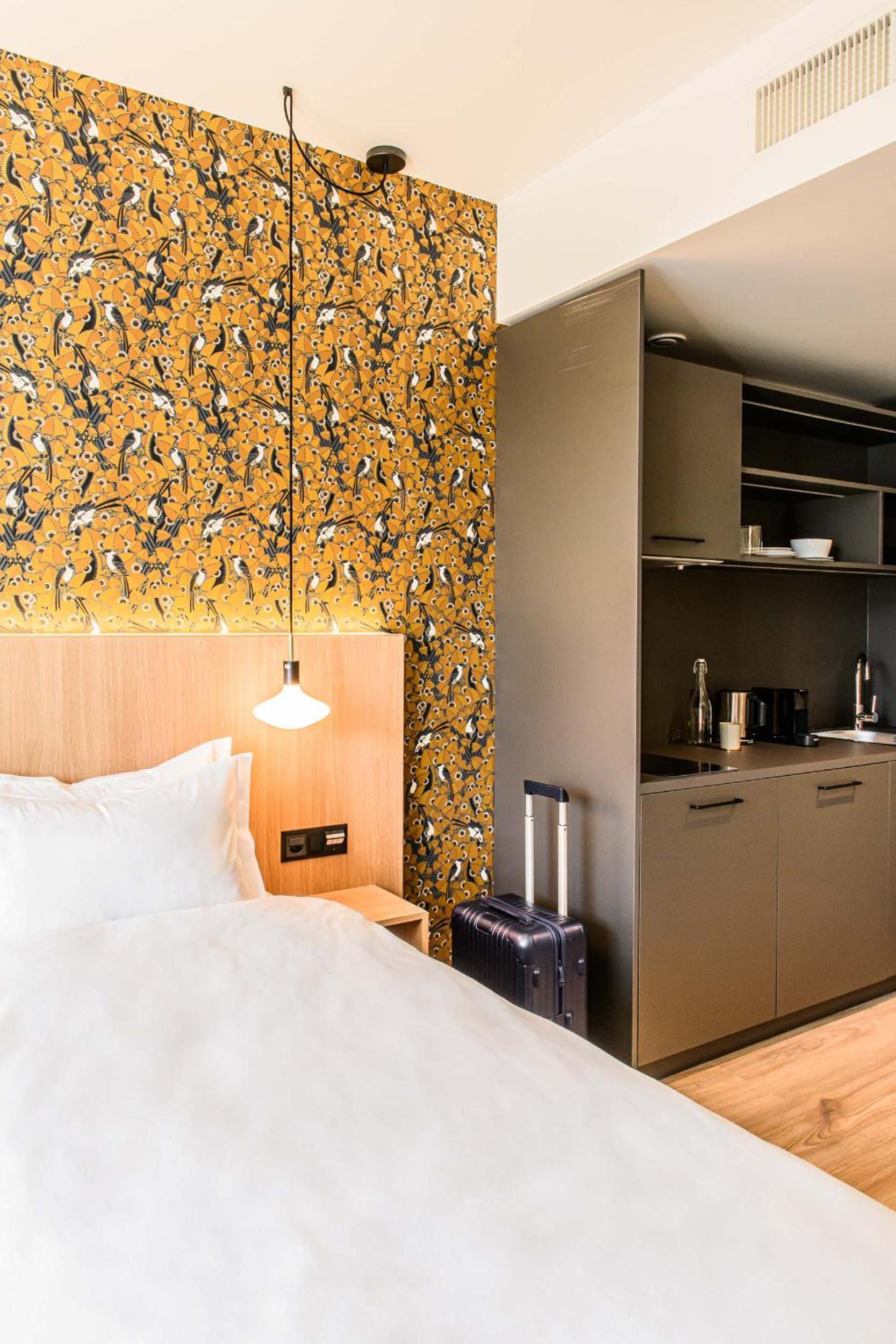 Deluxe Double Room - Photo 6