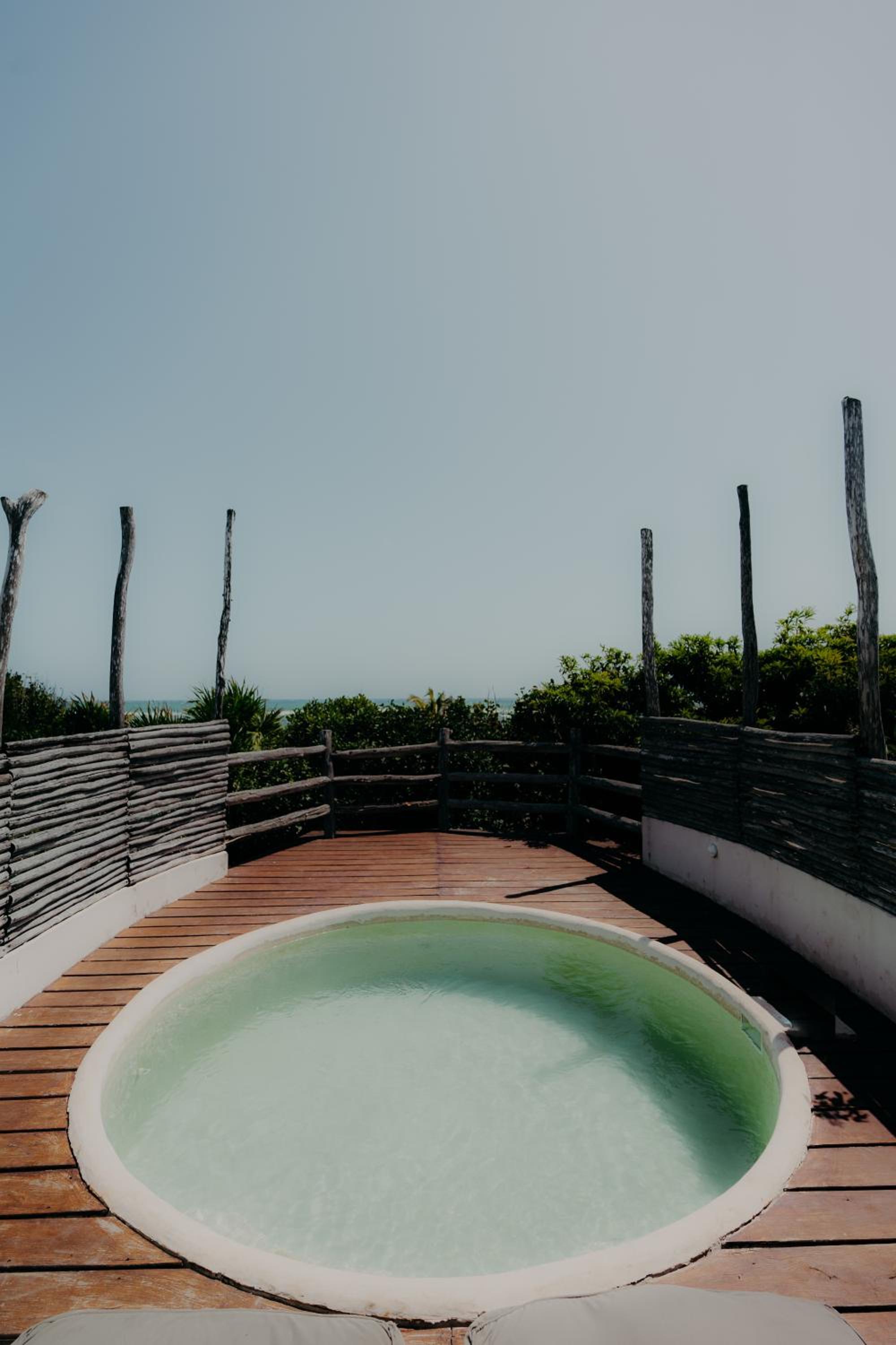 Deluxe Double or Twin Room with Pool View - Photo 5