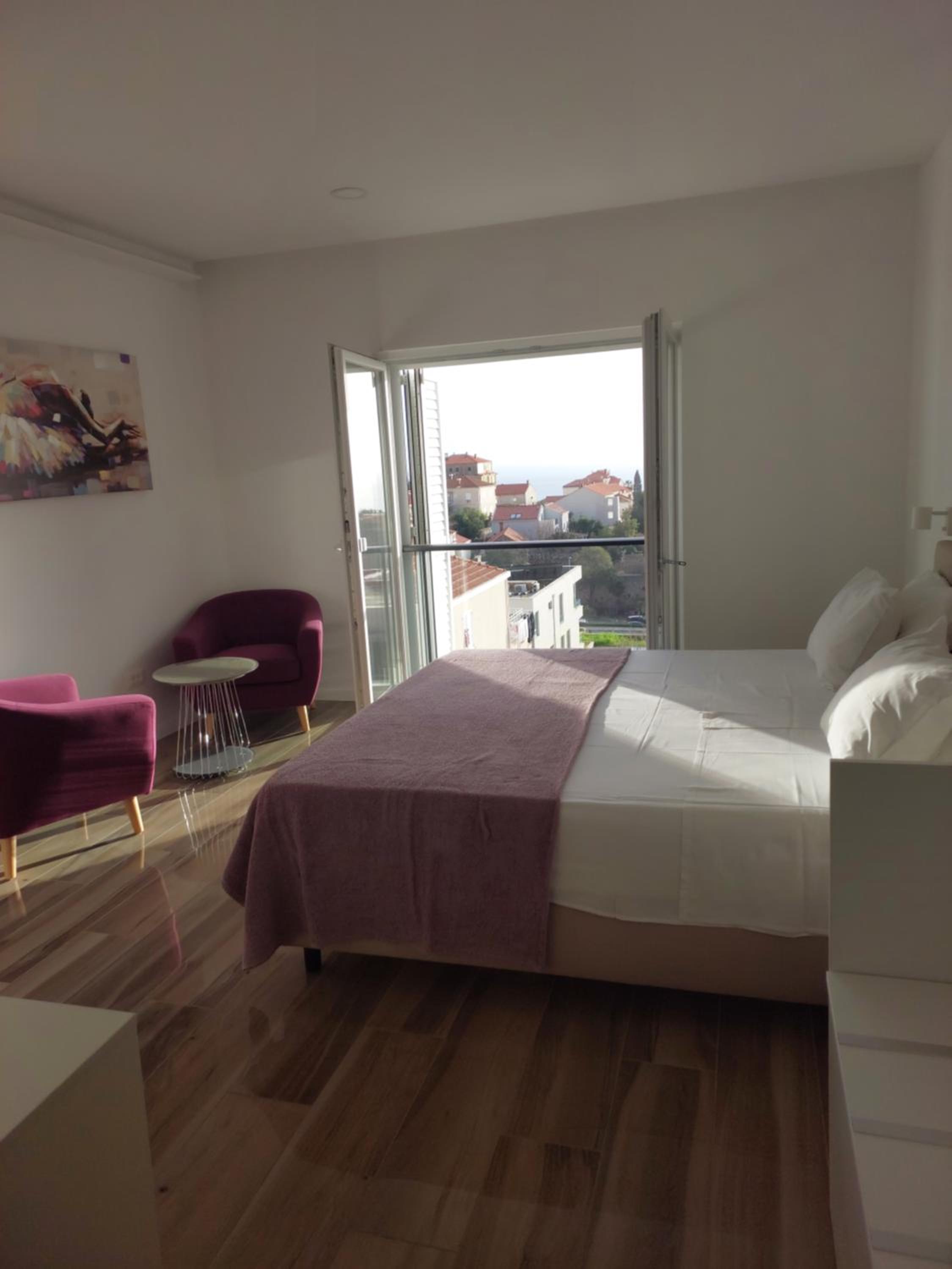 Apartment With Balcony