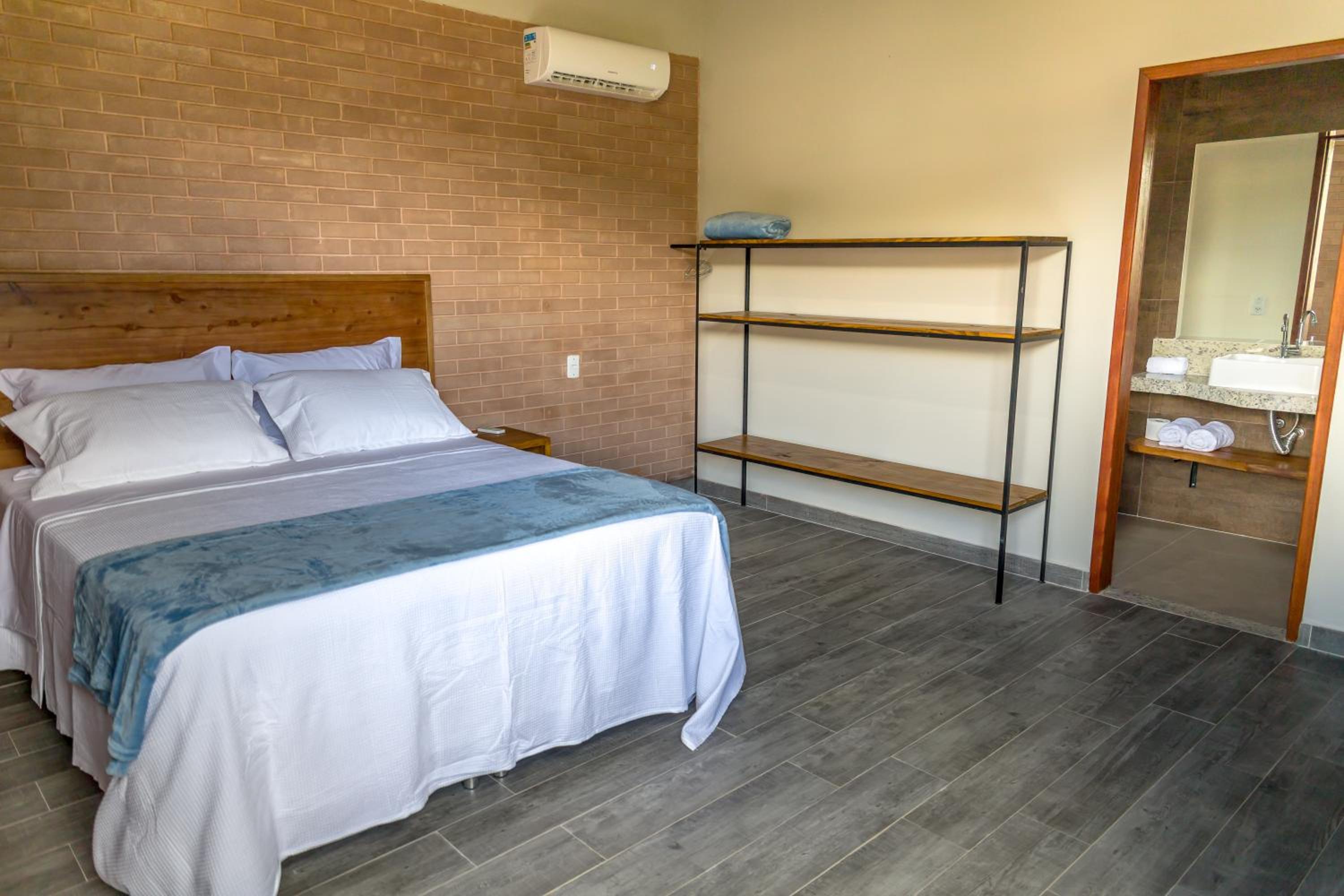 Two-Bedroom Apartment - Photo 8