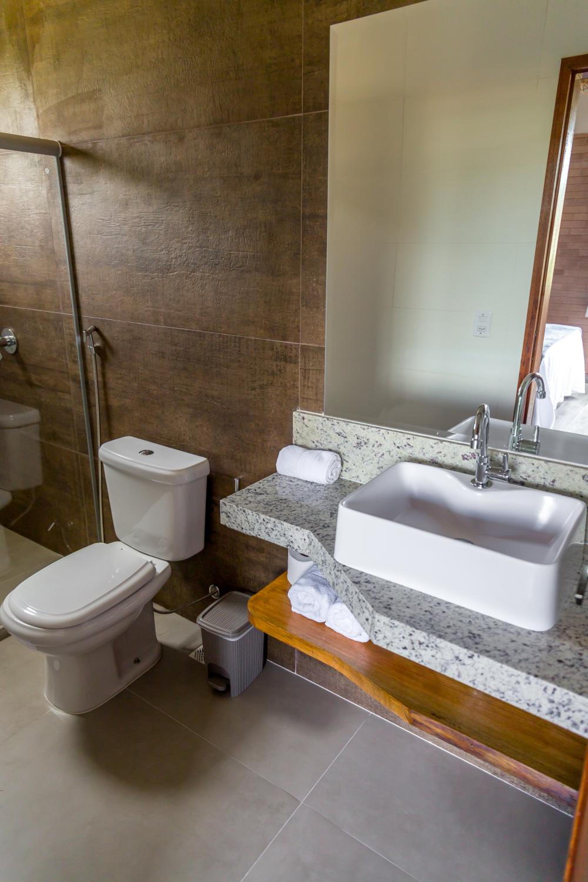 Two-Bedroom Apartment - Photo 11
