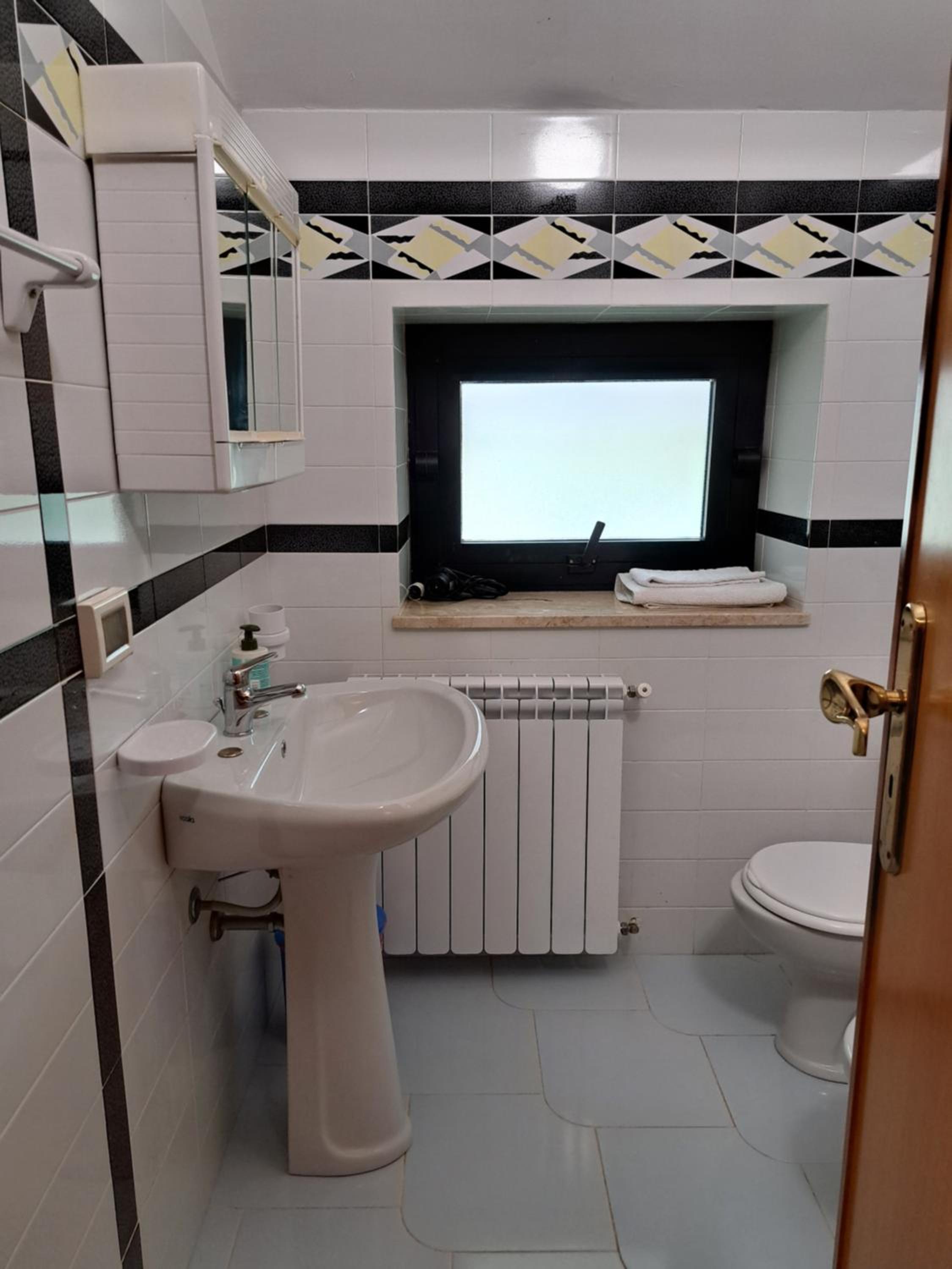 Basic Triple Room photo 2