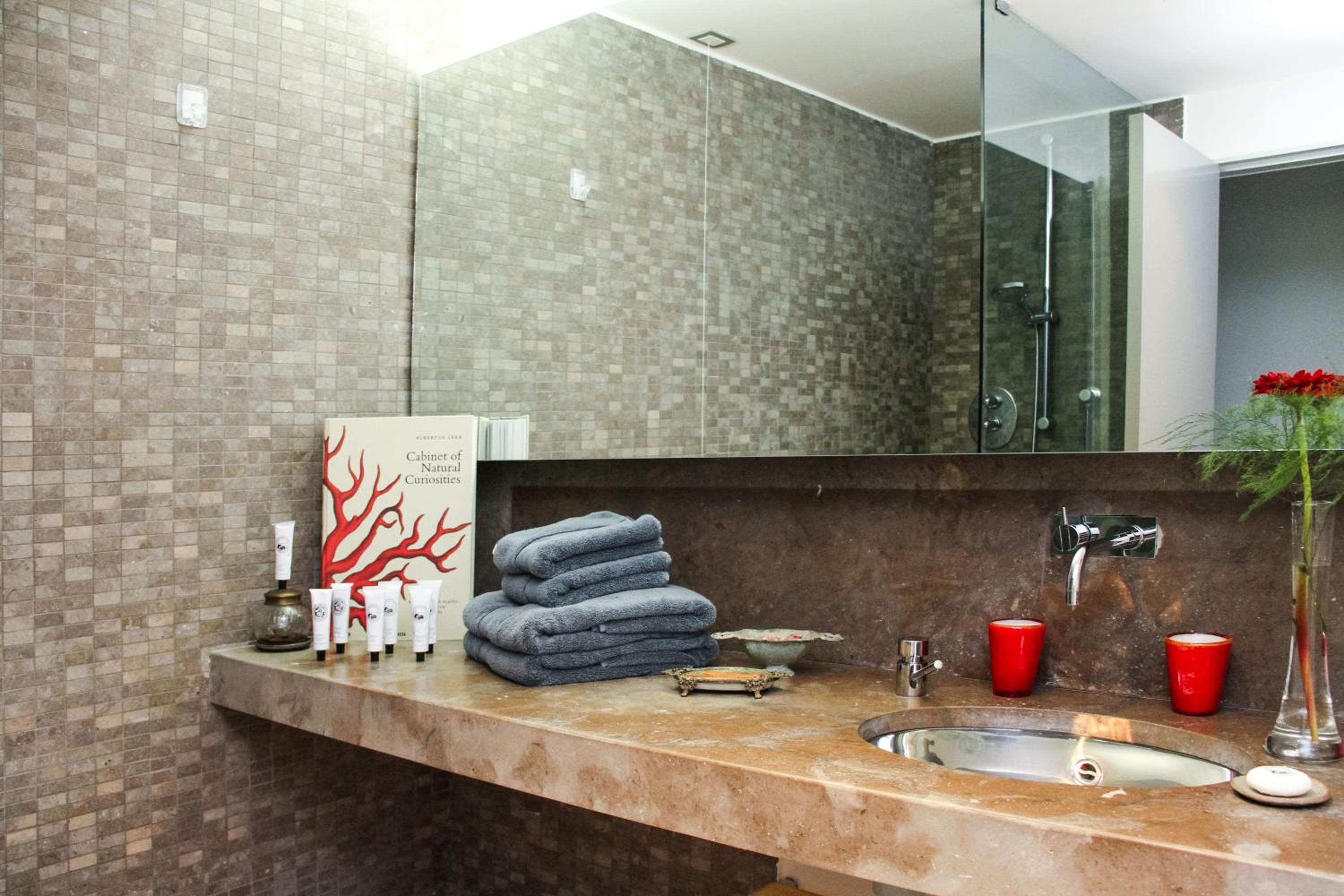 Penthouse Suite - Photo 3