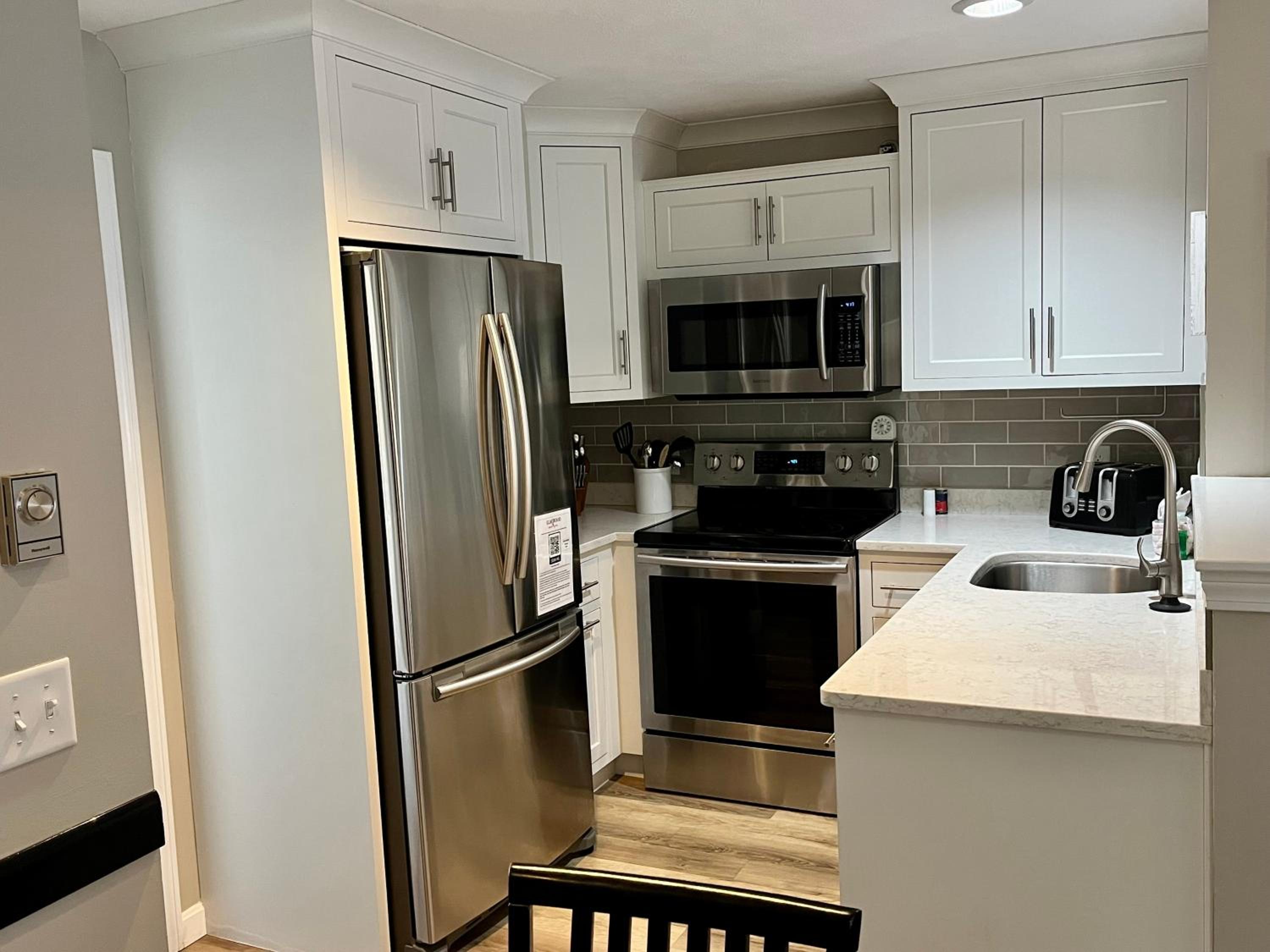 Deluxe Two Bedroom Townhouse Suite  photo 3