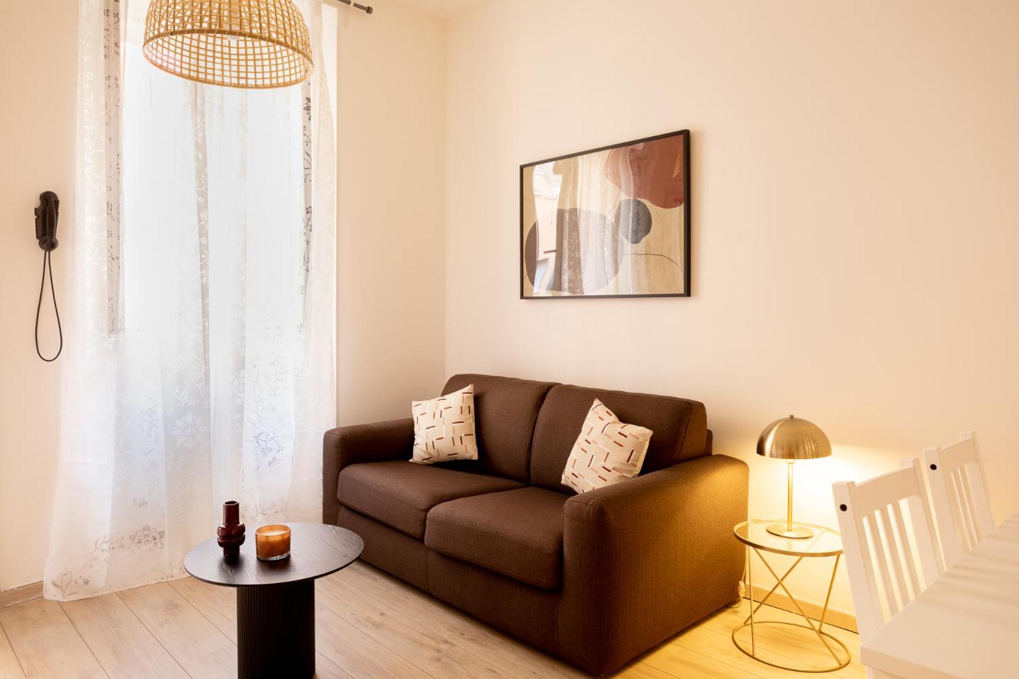 One-Bedroom Apartment