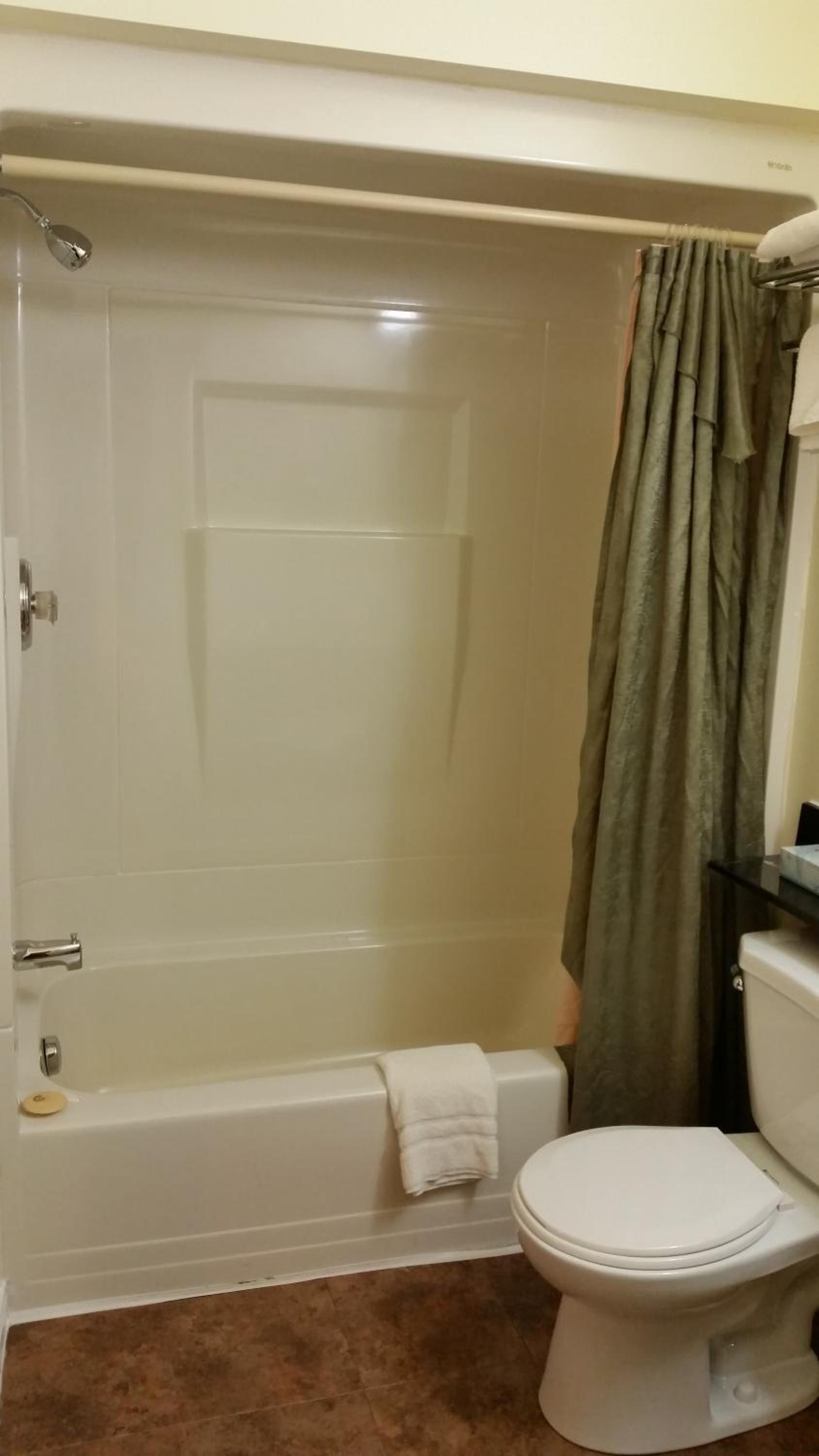 Standard Suite - Photo 5
