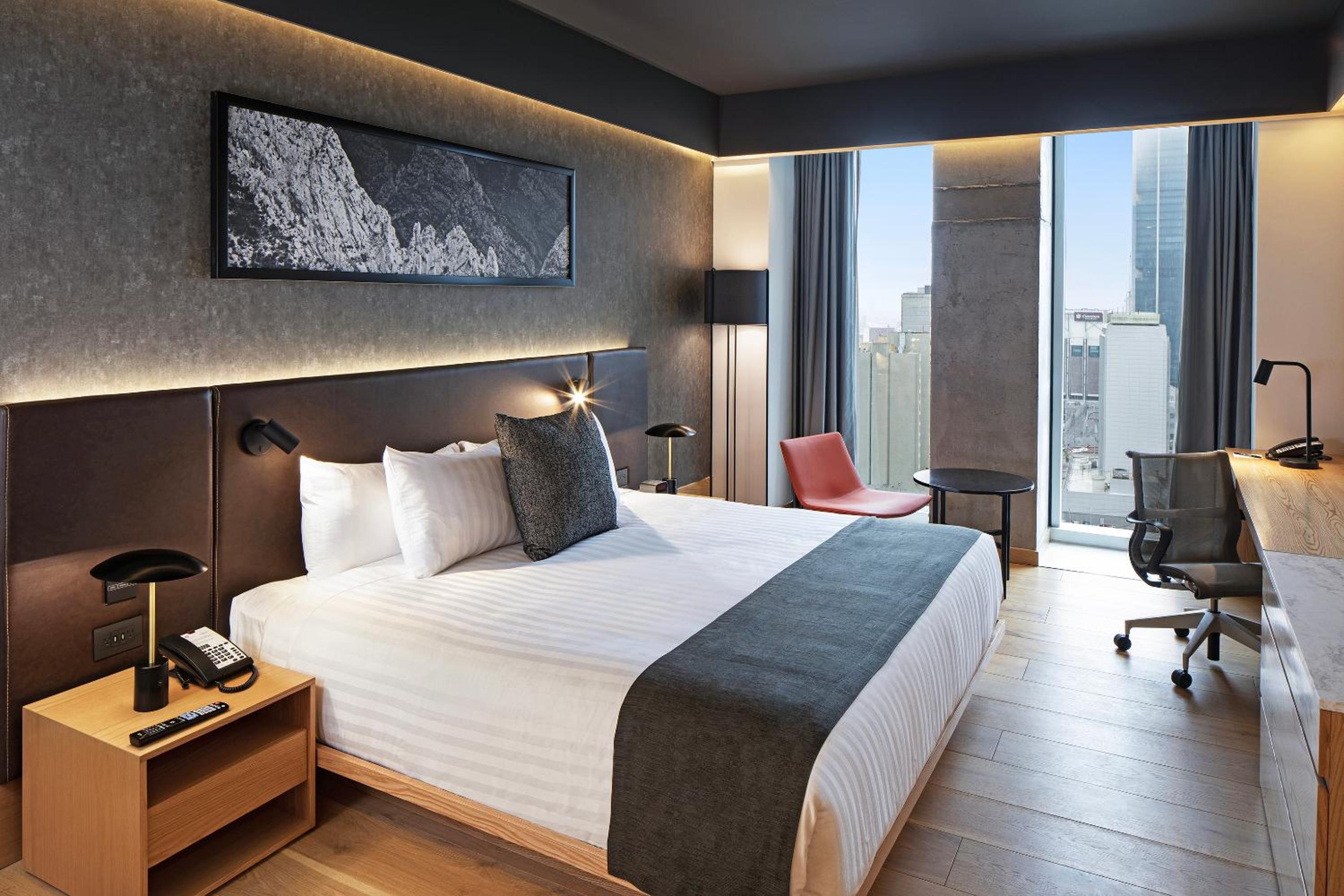 Deluxe Room - Photo 1