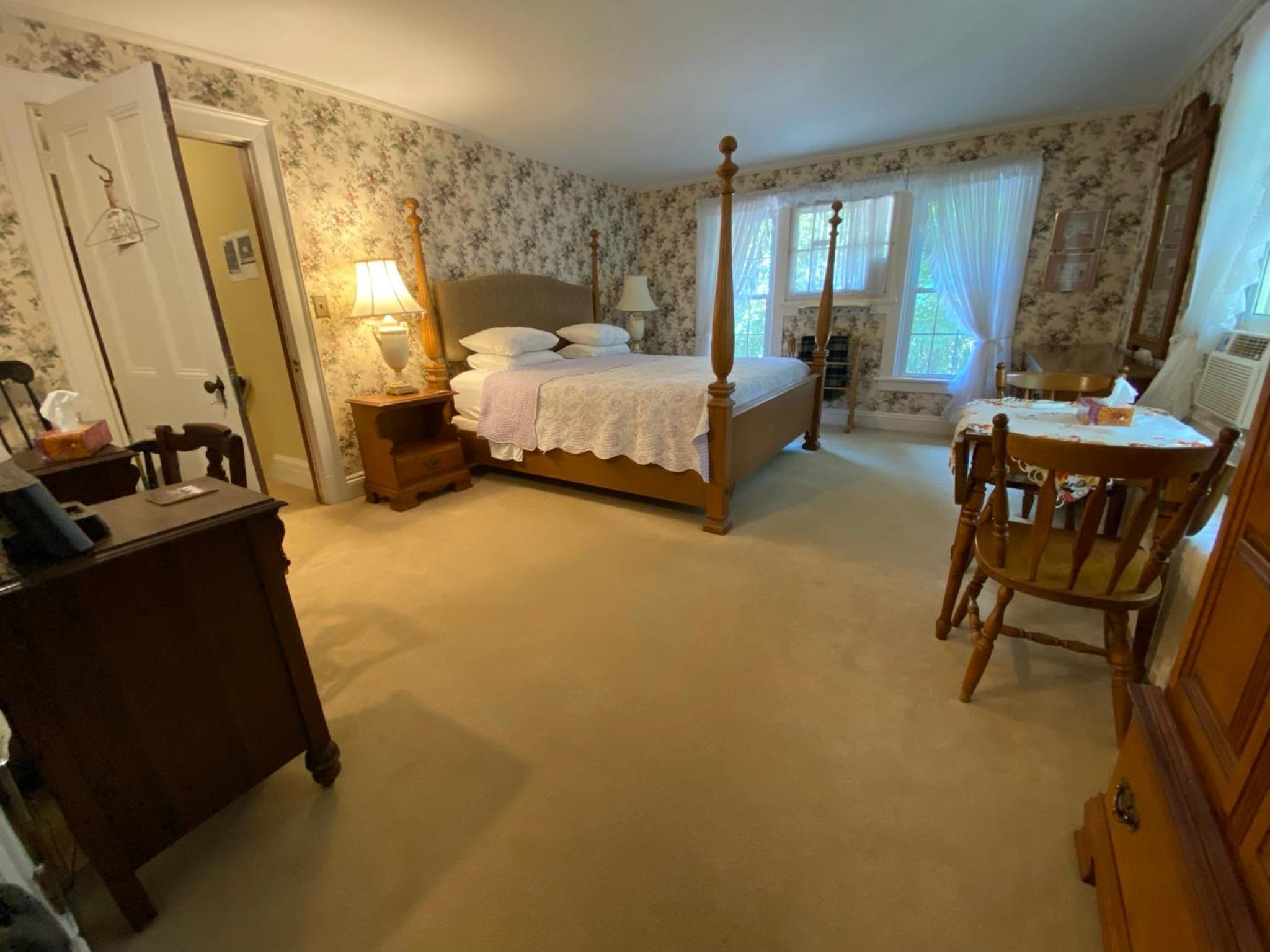 King Suite