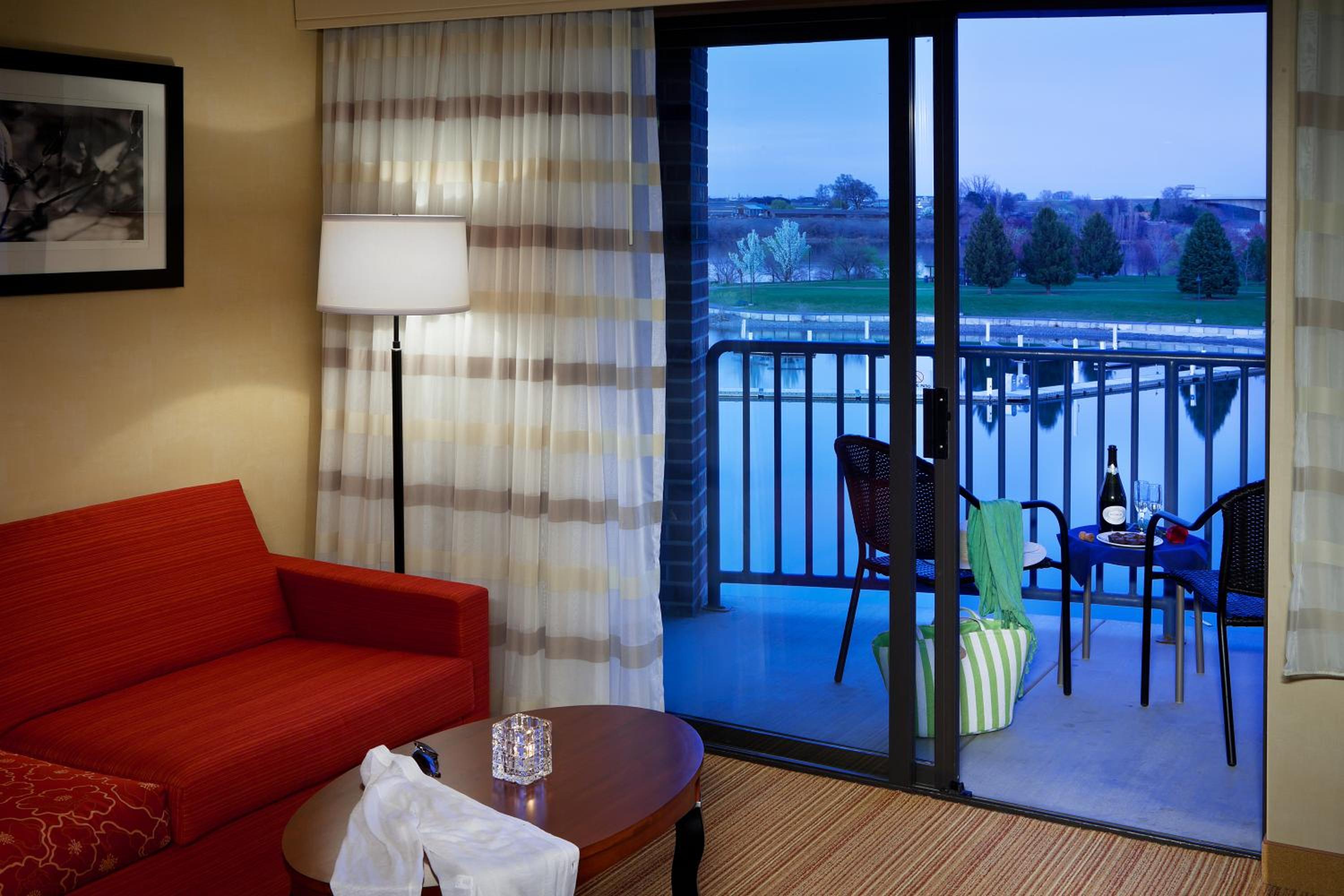 King Room with View - Photo 4