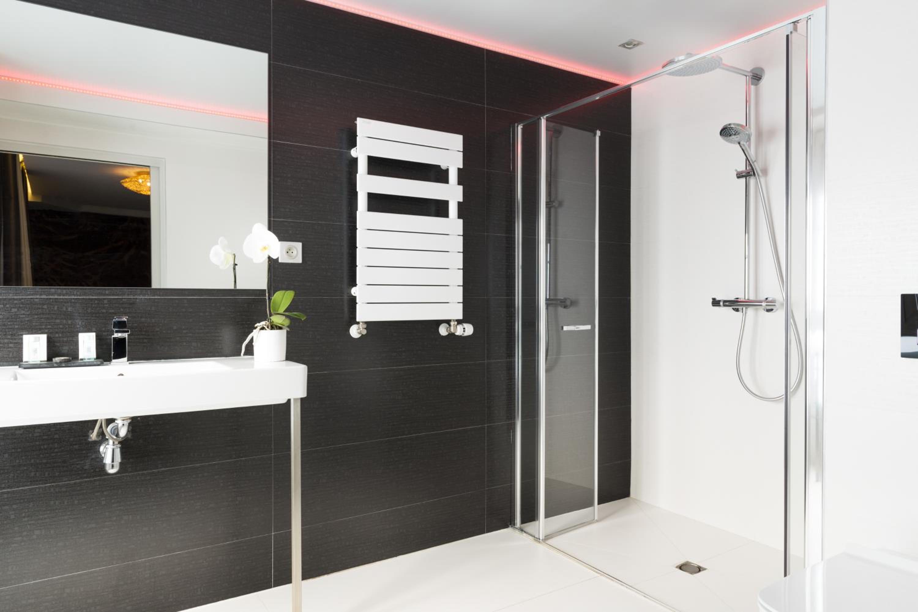 Superior Double Room - Photo 11