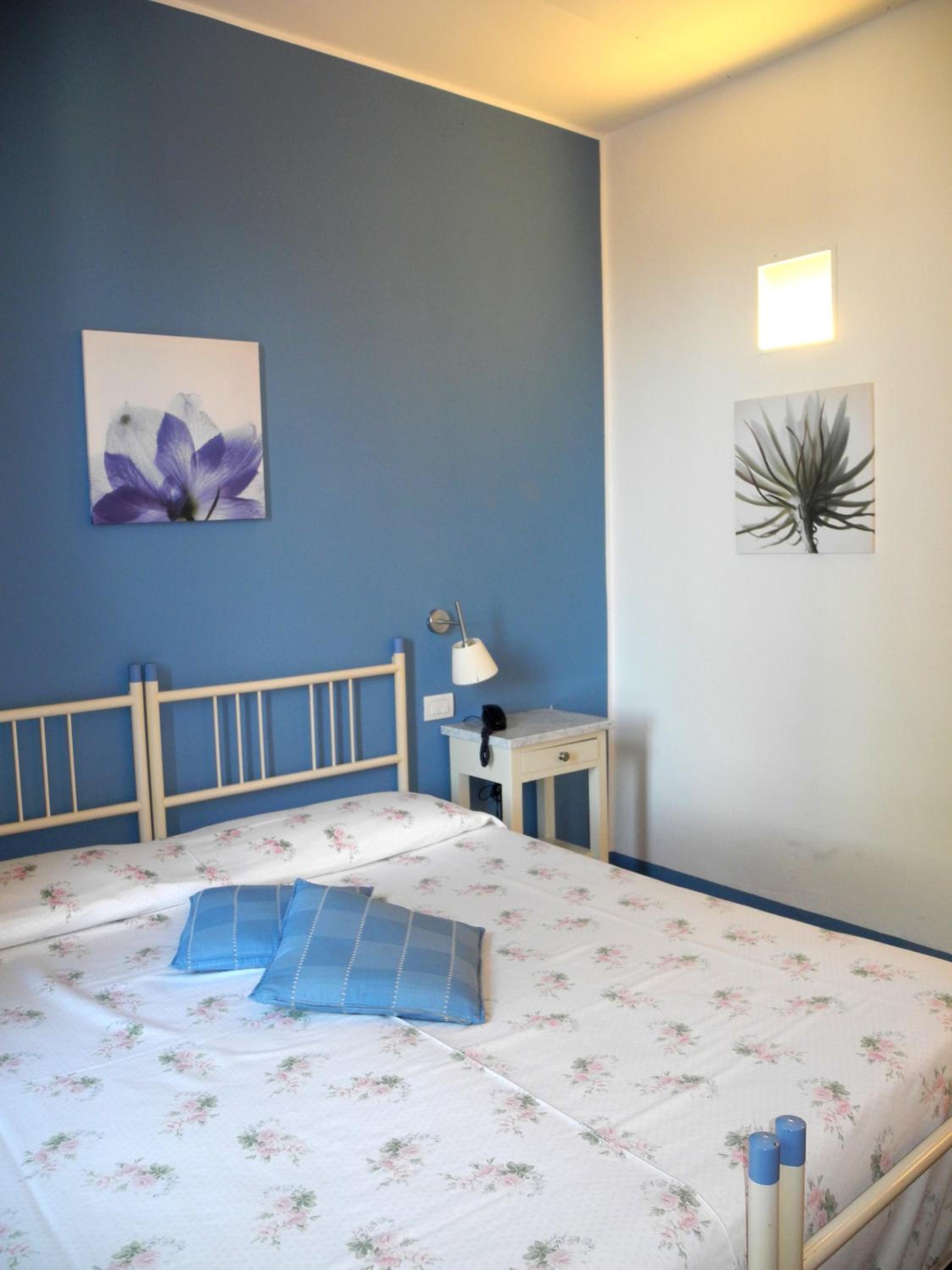 Standard Triple Room - Photo 5