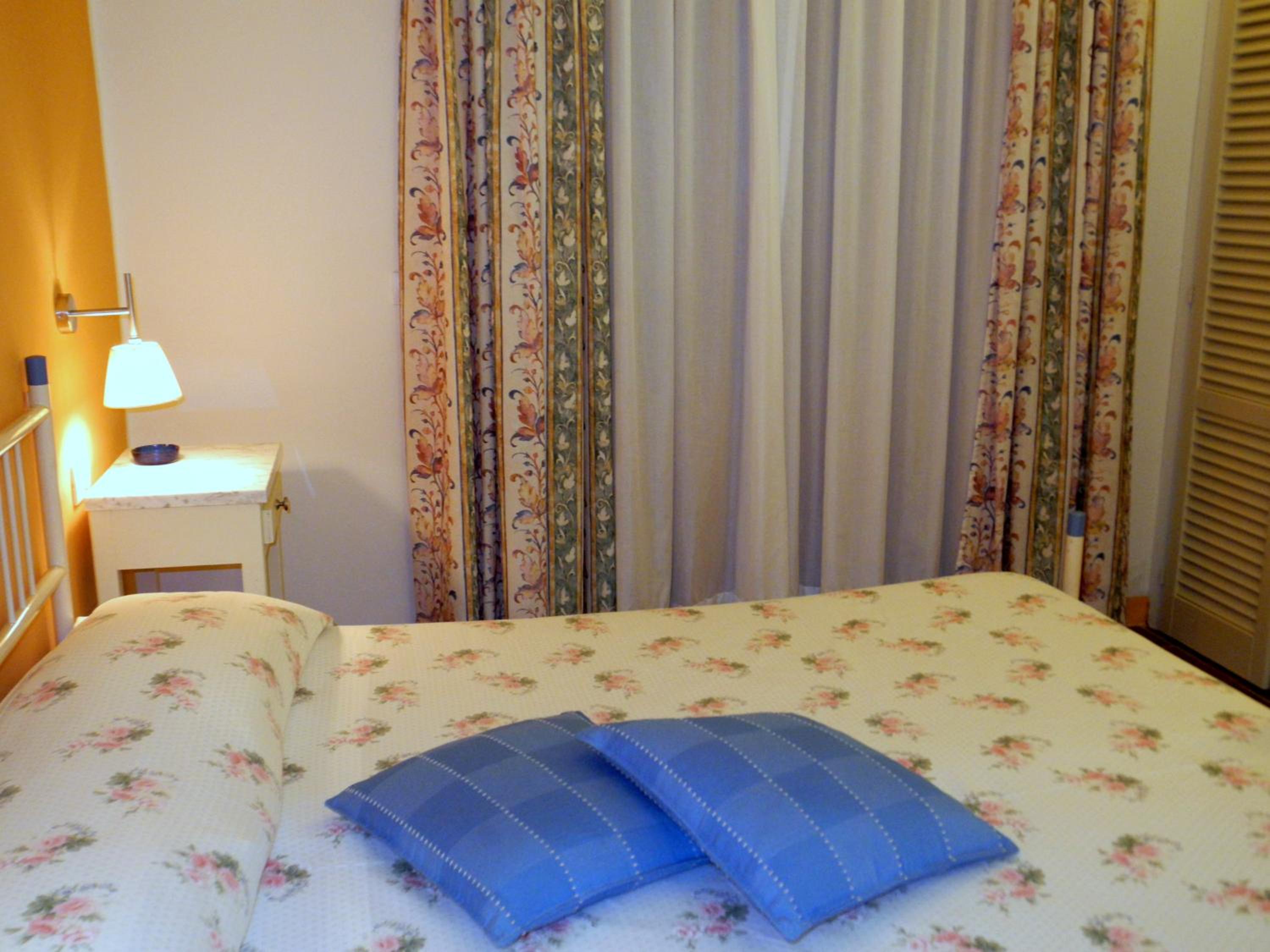 Standard Triple Room - Photo 8