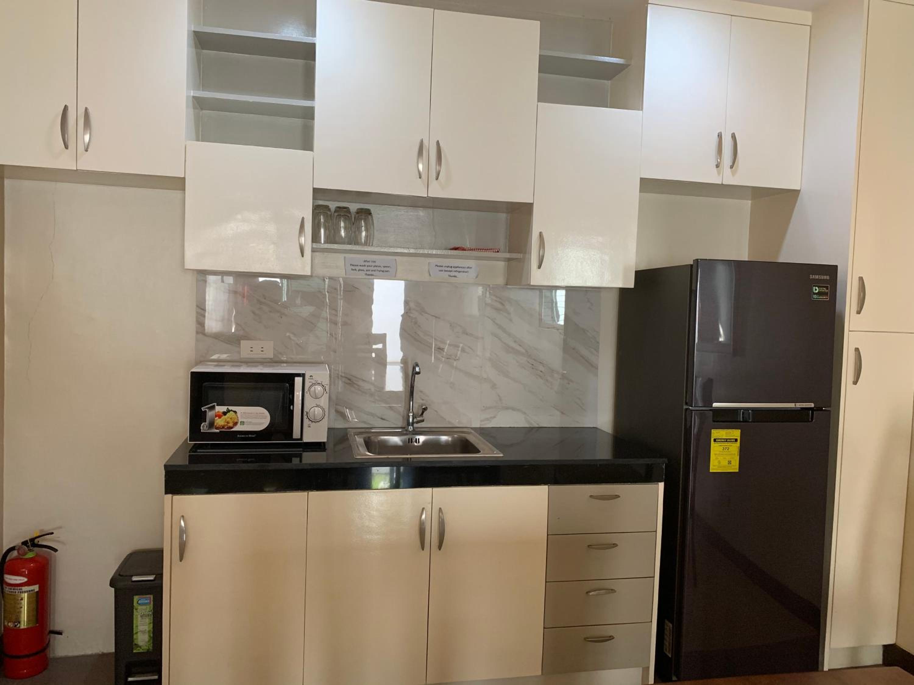 Apartment photo 2
