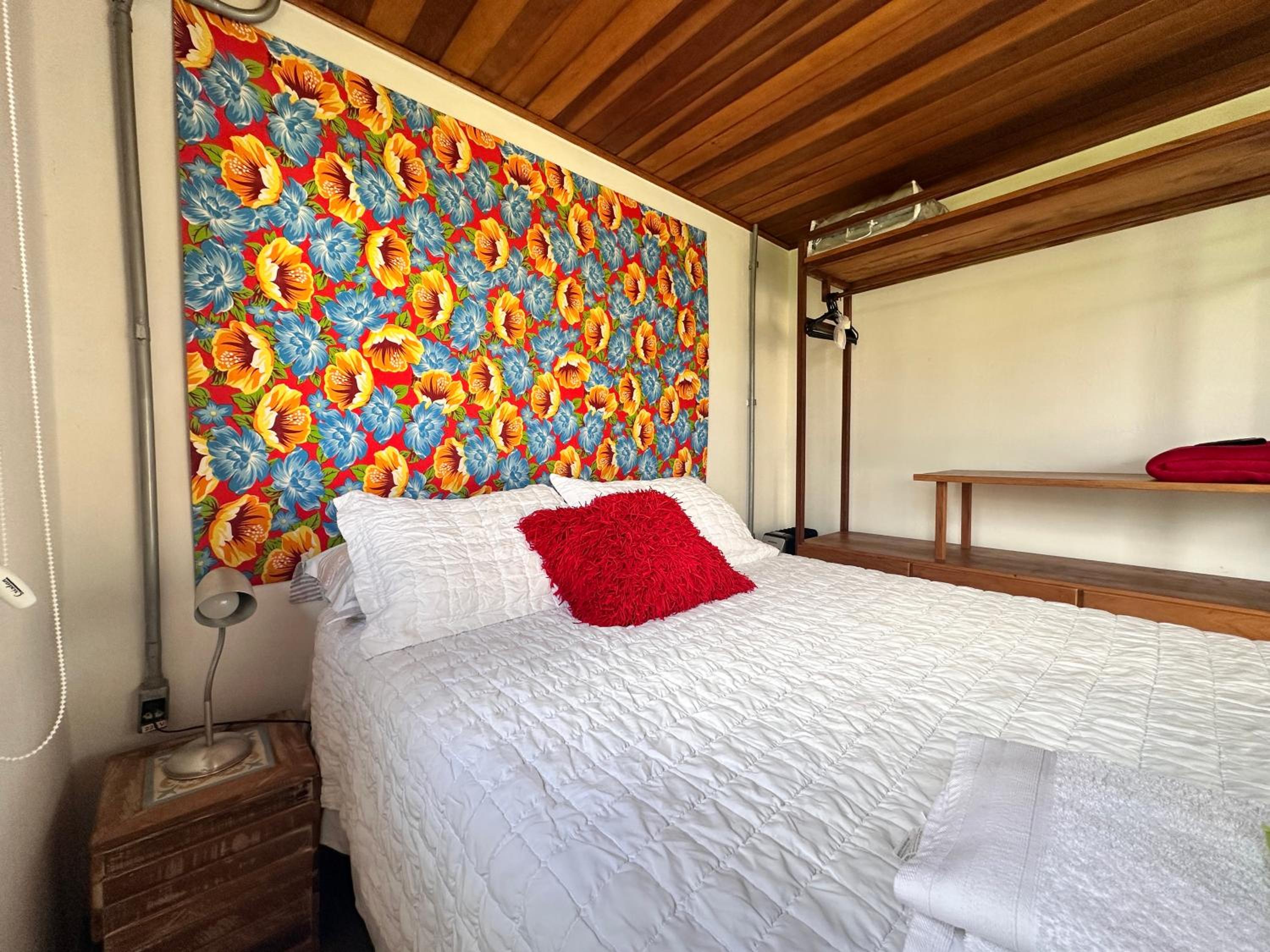 One-Bedroom House photo 1