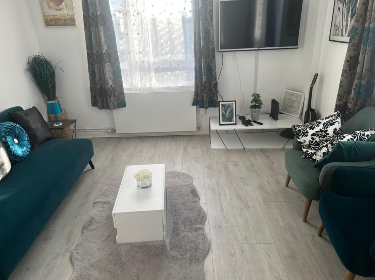 Two-Bedroom Apartment photo 1