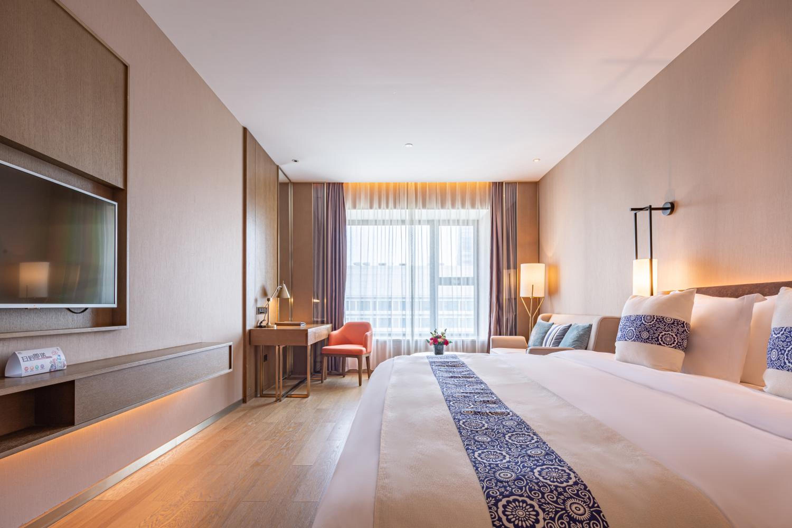 Deluxe Double Room with Shower photo 2