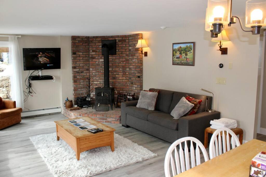 Two-Bedroom House photo 3