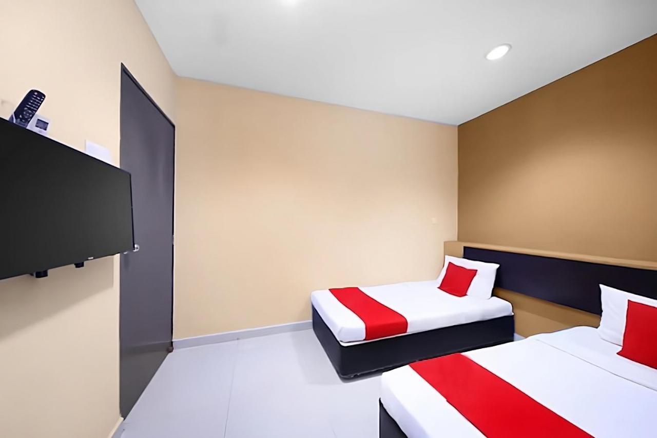 Standard Twin Room photo 3