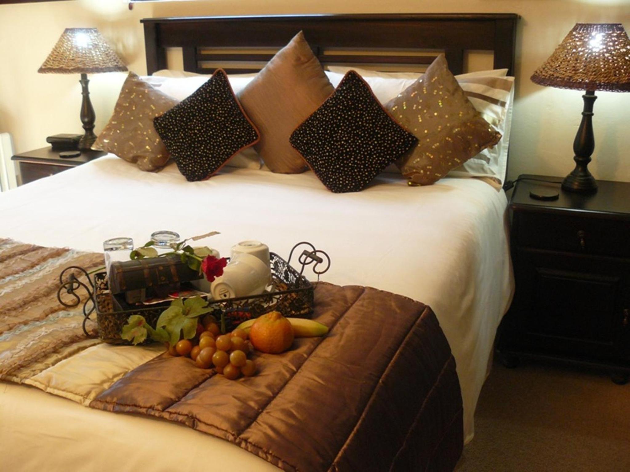 Family Suite (3 Adults) - Photo 1