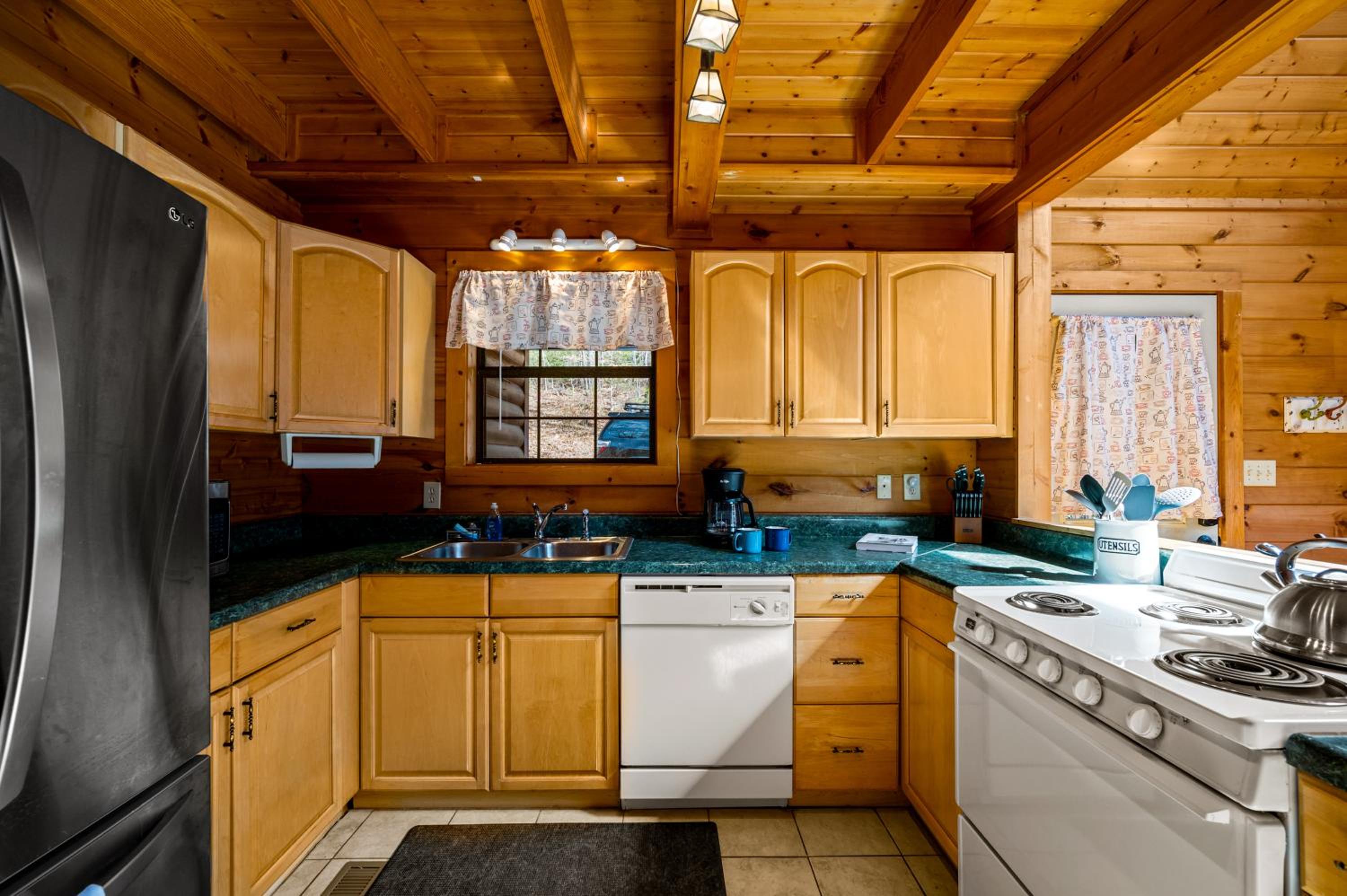 Two-Bedroom House photo 3
