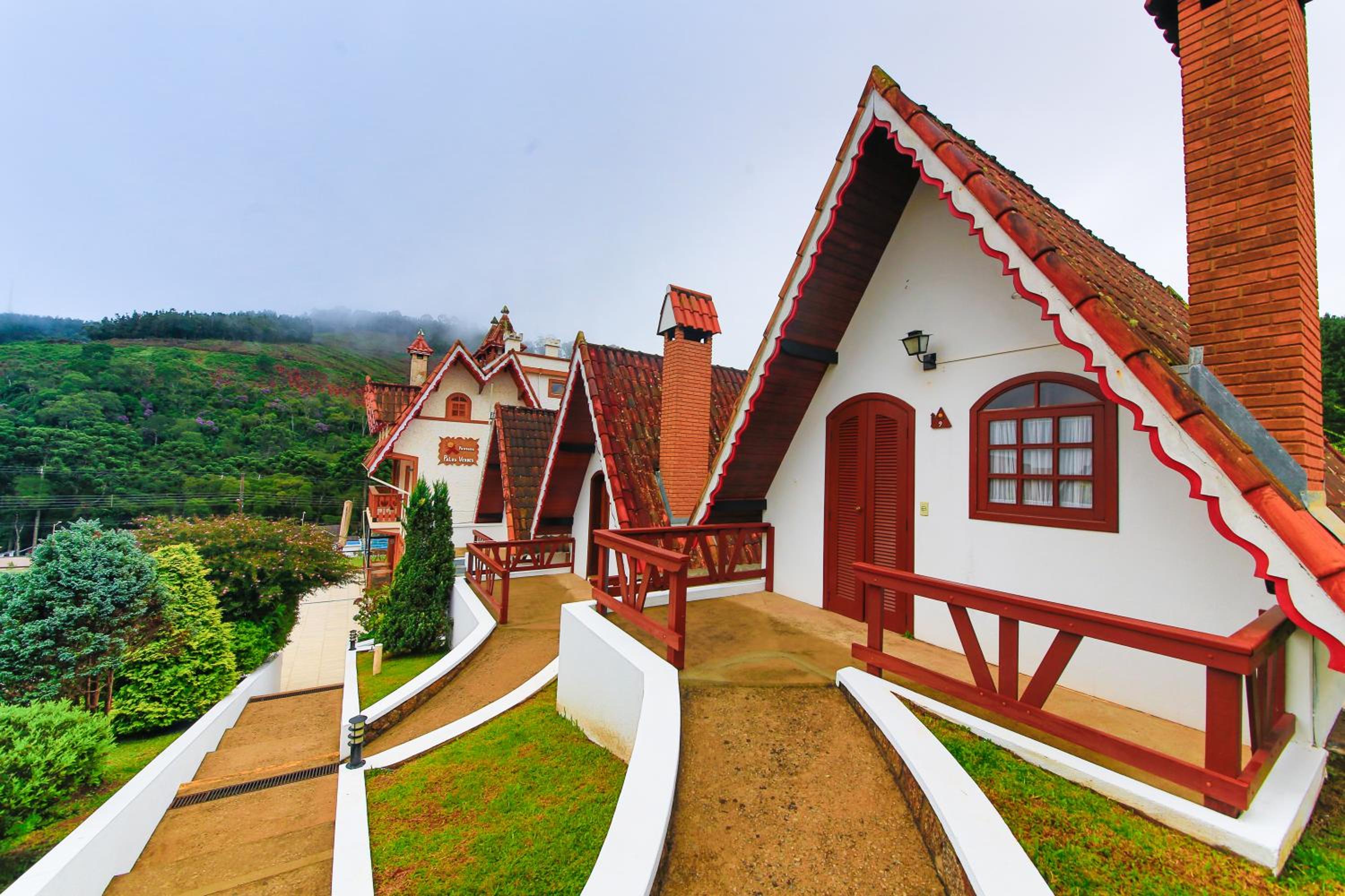 Deluxe Chalet photo 3