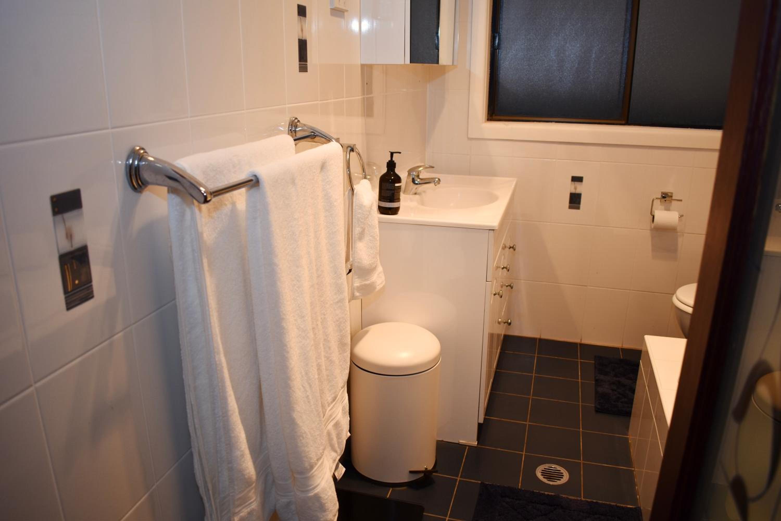 Two-Bedroom House photo 2