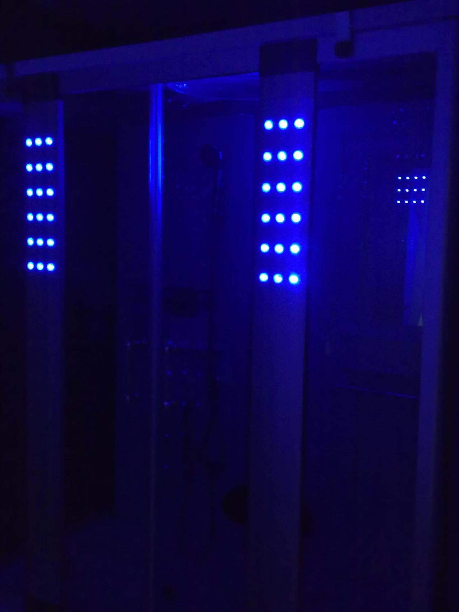 Deluxe Room - Photo 2